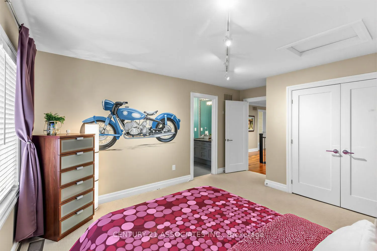 29 Black Diamond Crescent
