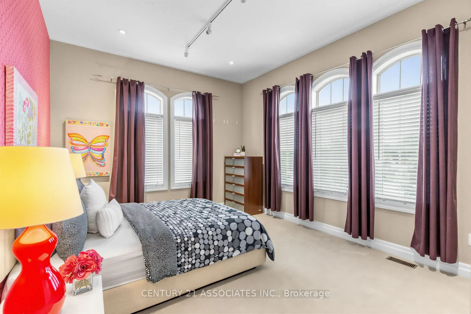 29 Black Diamond Crescent