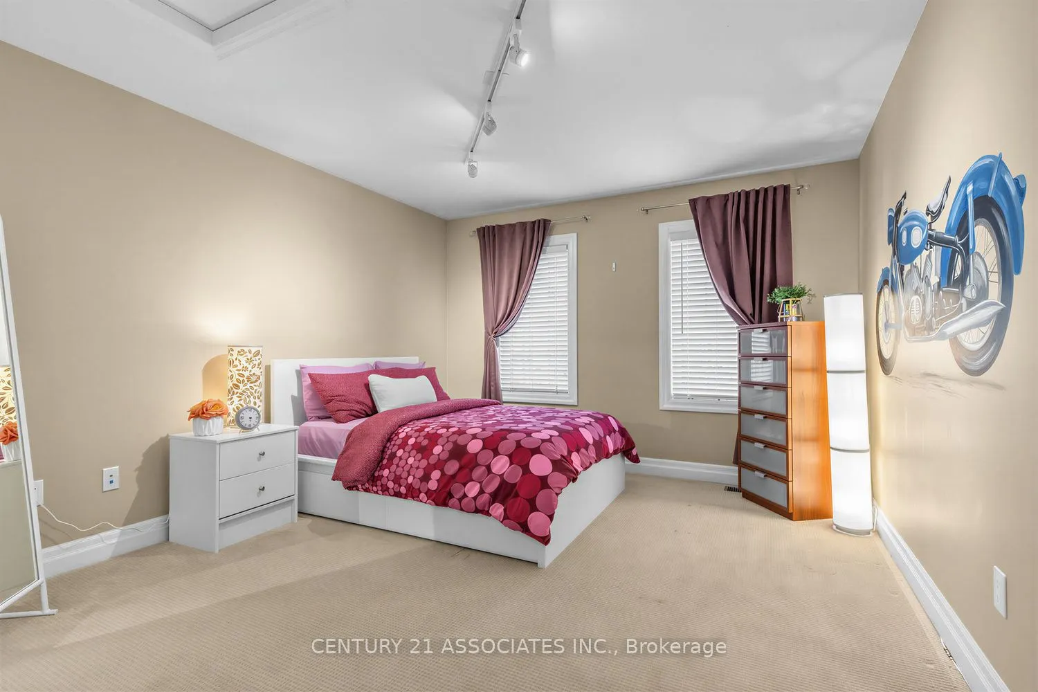 29 Black Diamond Crescent