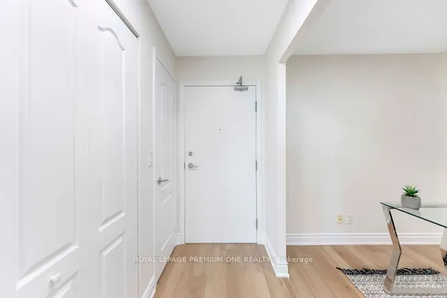 33 Elm Drive W #611