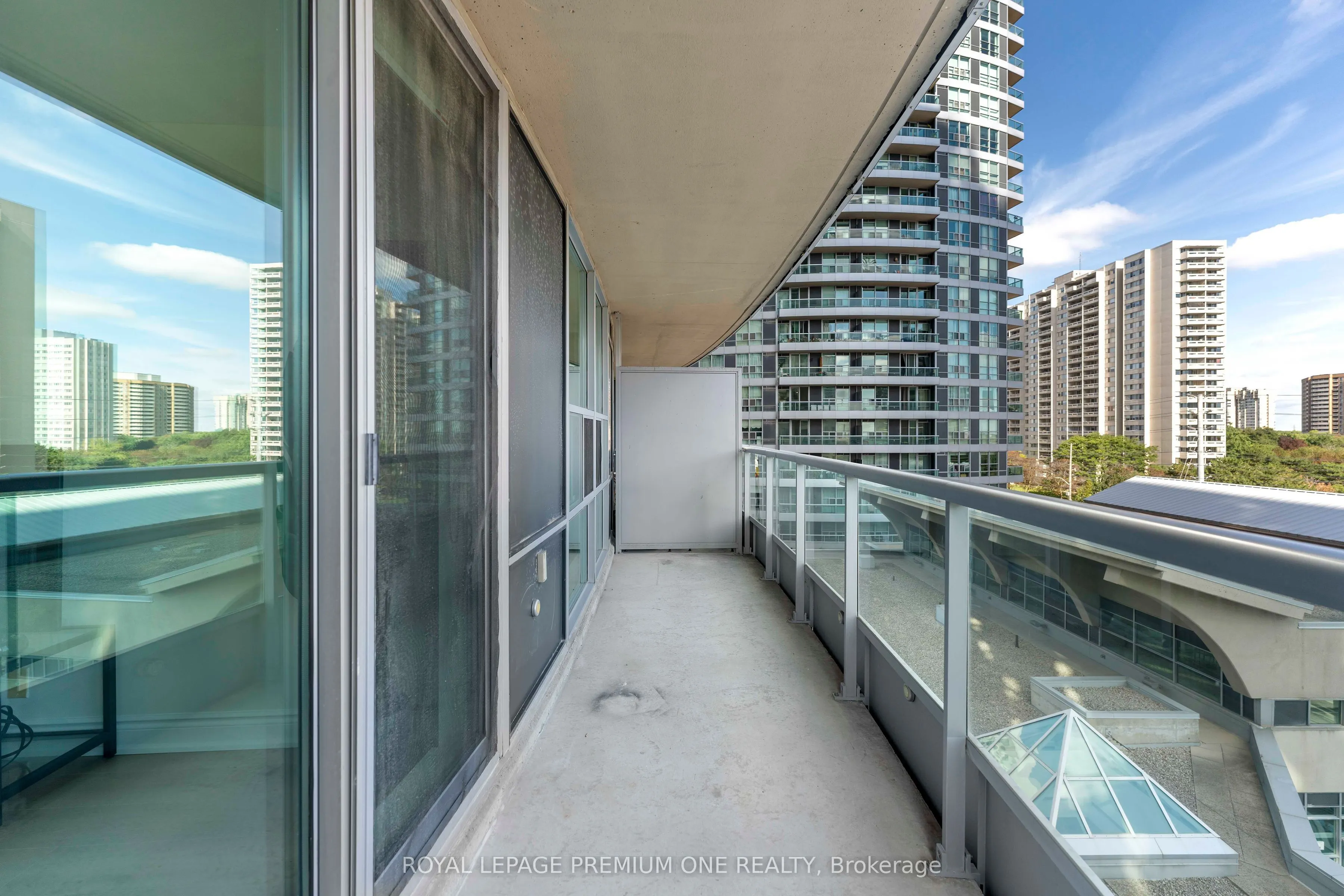 33 Elm Drive W #611