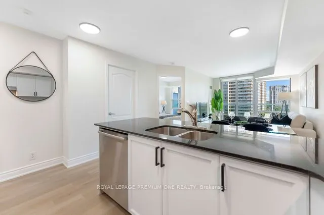 33 Elm Drive W #611