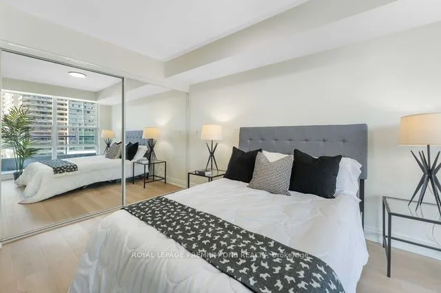 33 Elm Drive W #611