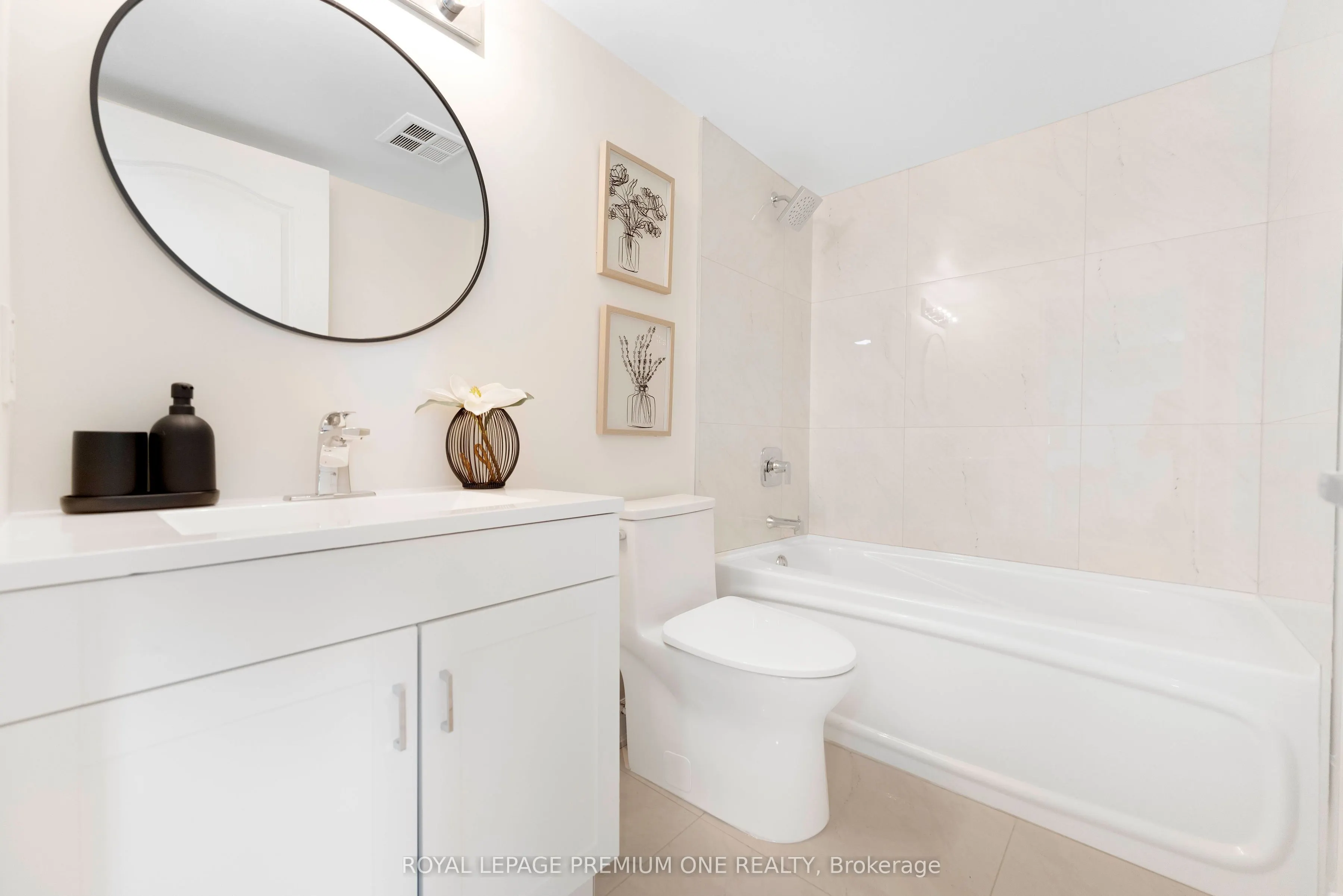33 Elm Drive W #611