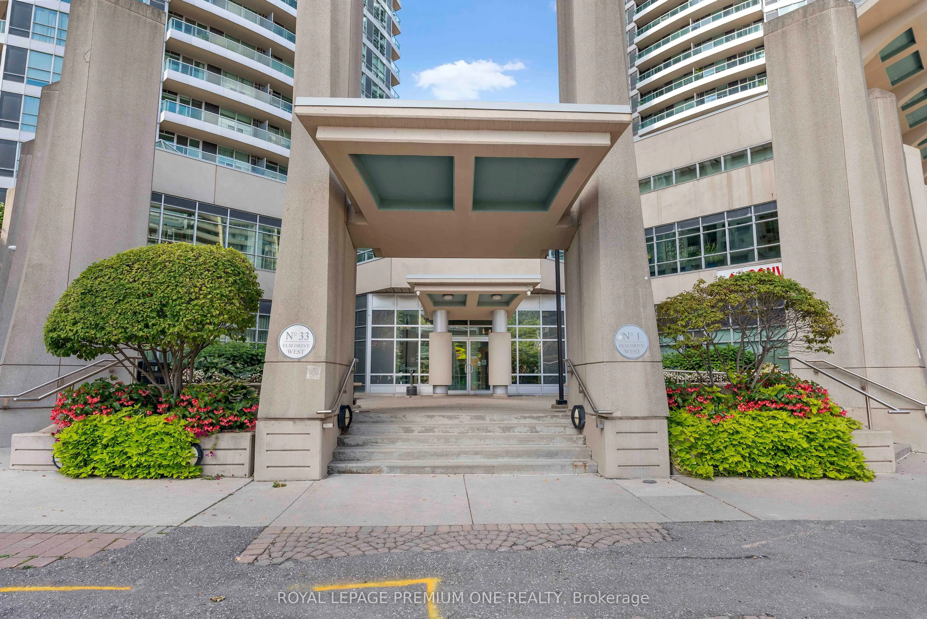 33 Elm Drive W #611