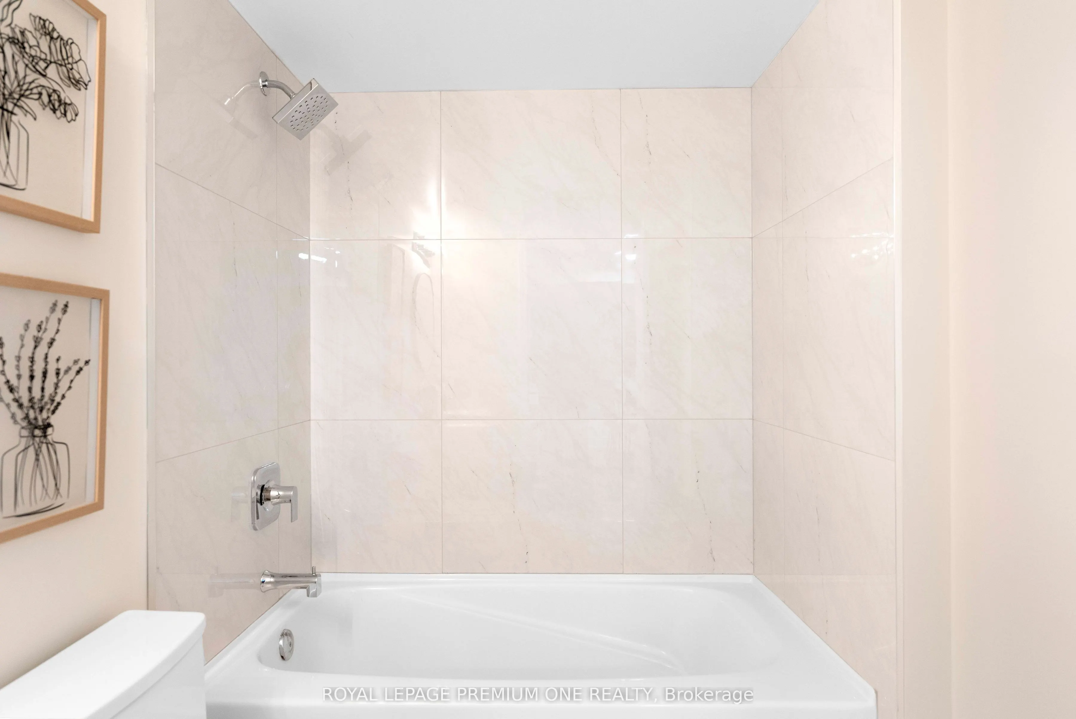 33 Elm Drive W #611