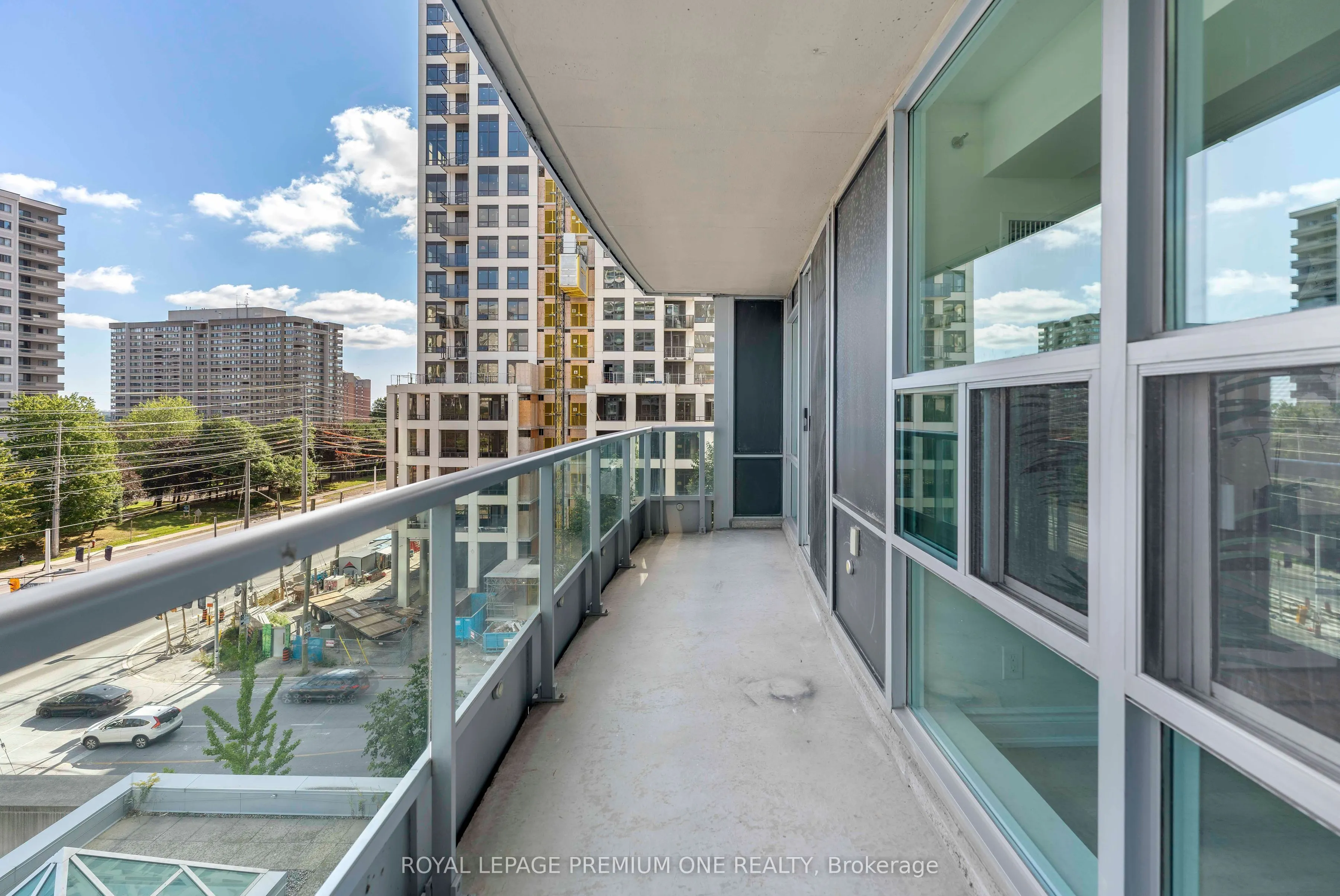 33 Elm Drive W #611