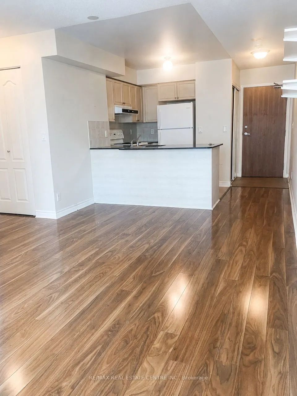33 Elm Drive #1205