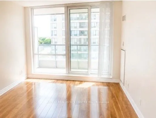 33 Elm Drive #1205