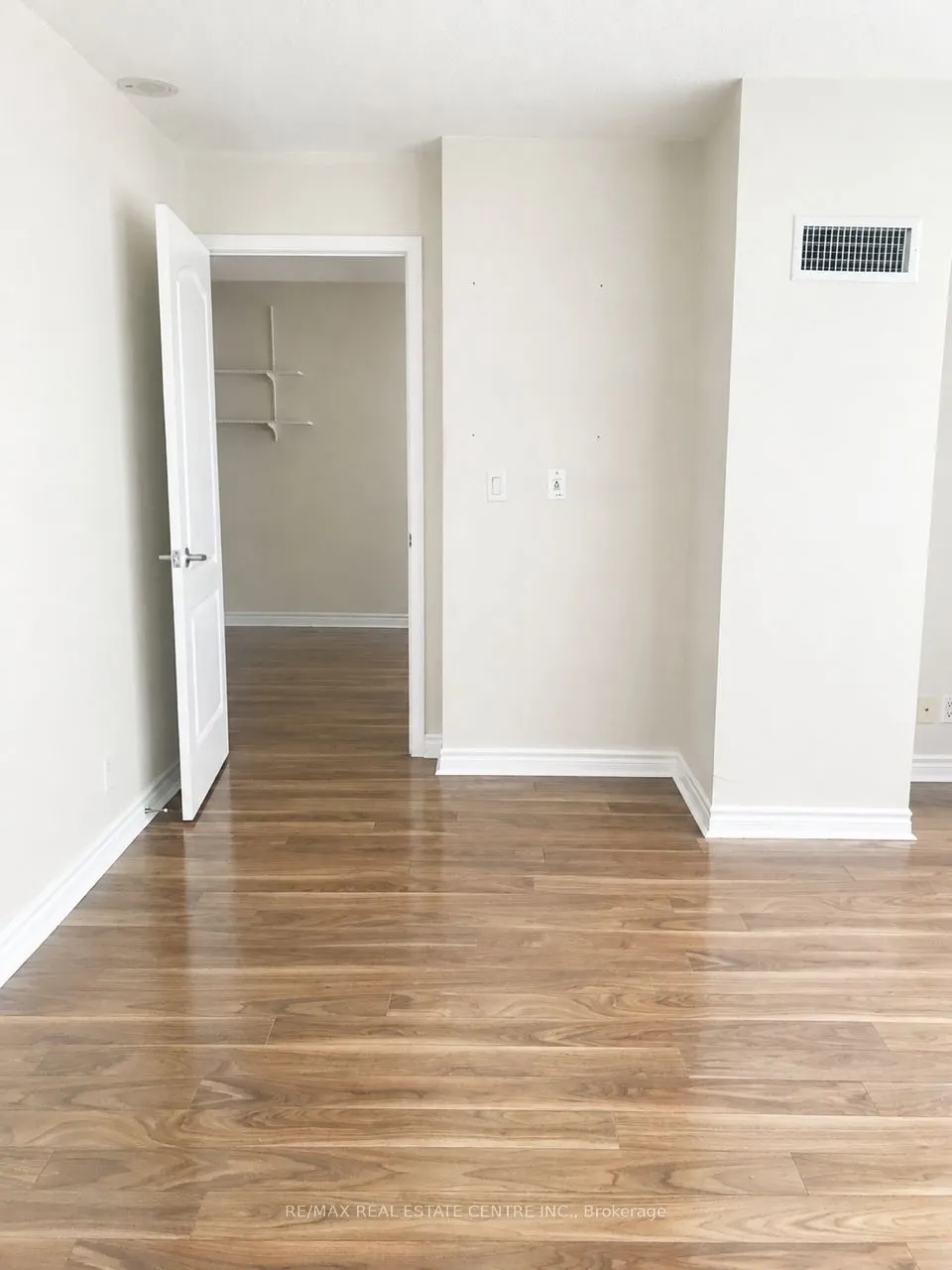 33 Elm Drive #1205