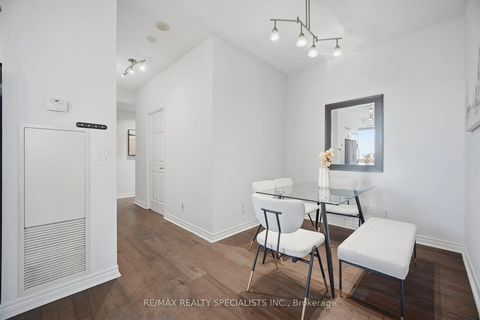388 Prince of Wales Drive #406