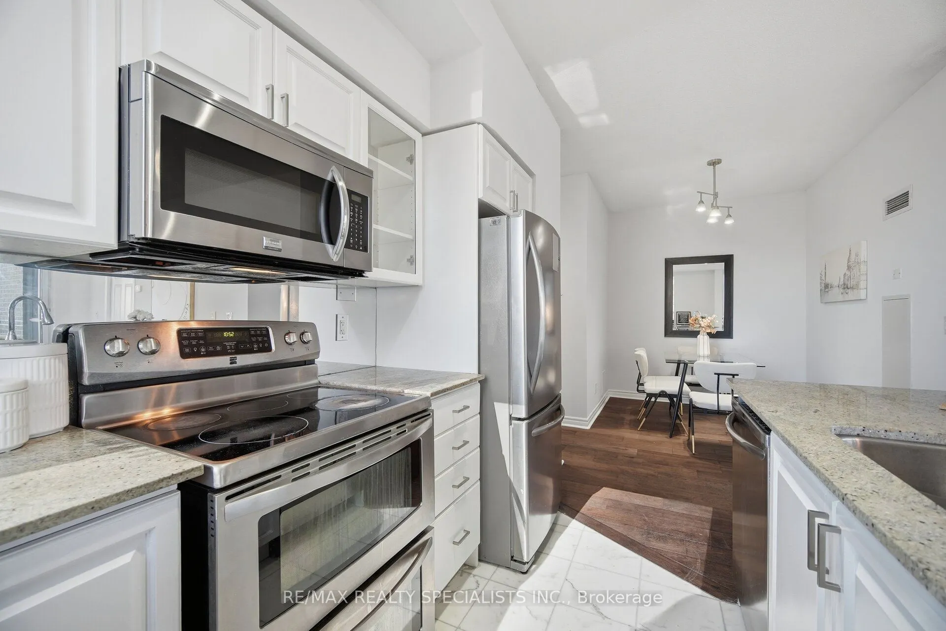 388 Prince of Wales Drive #406