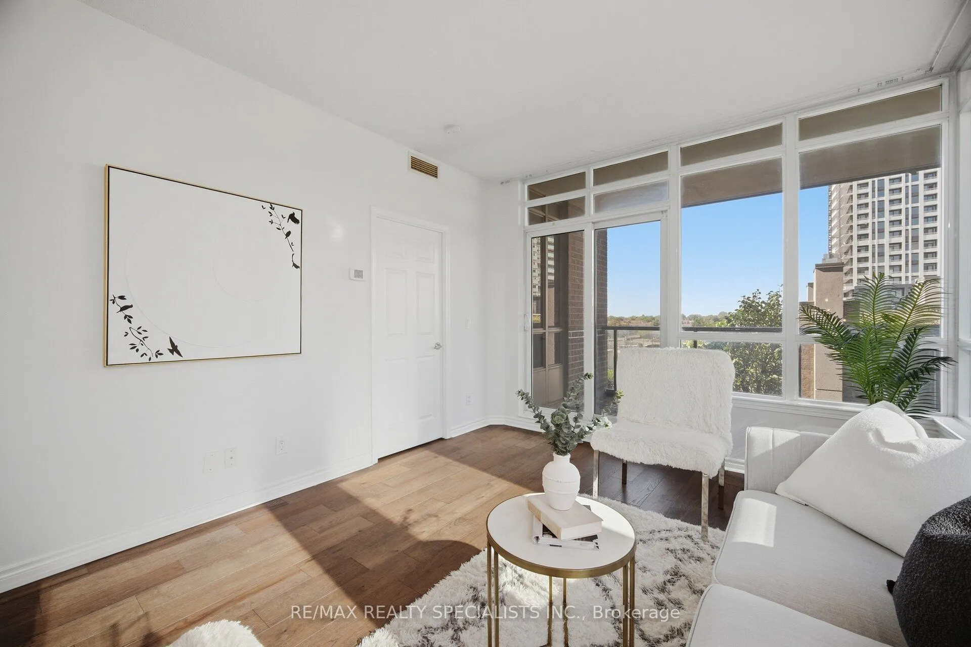388 Prince of Wales Drive #406