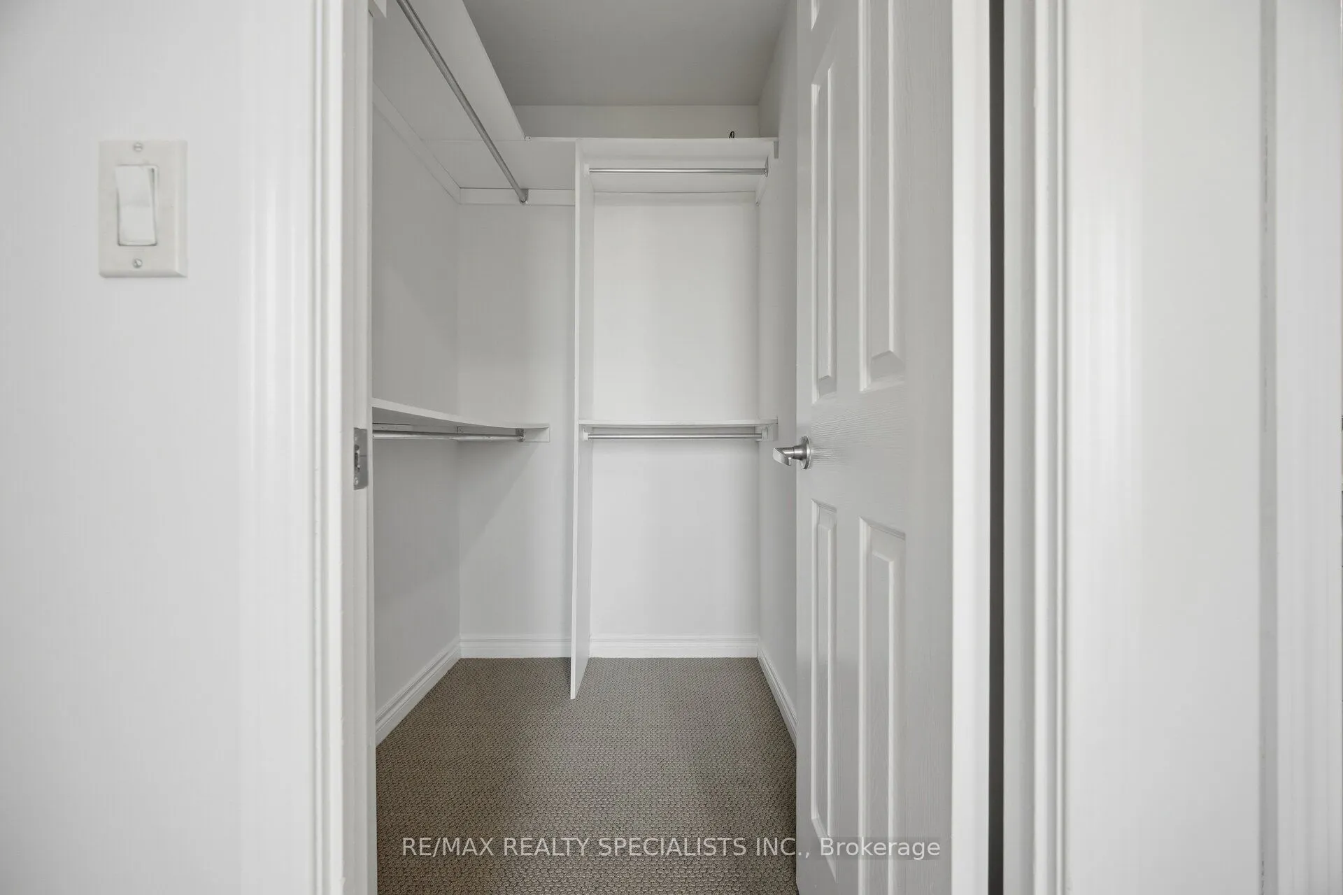 388 Prince of Wales Drive #406