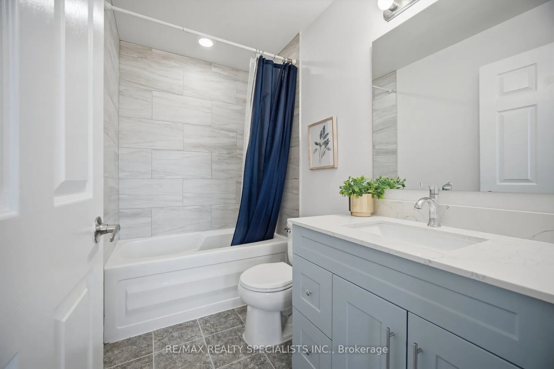 388 Prince of Wales Drive #406