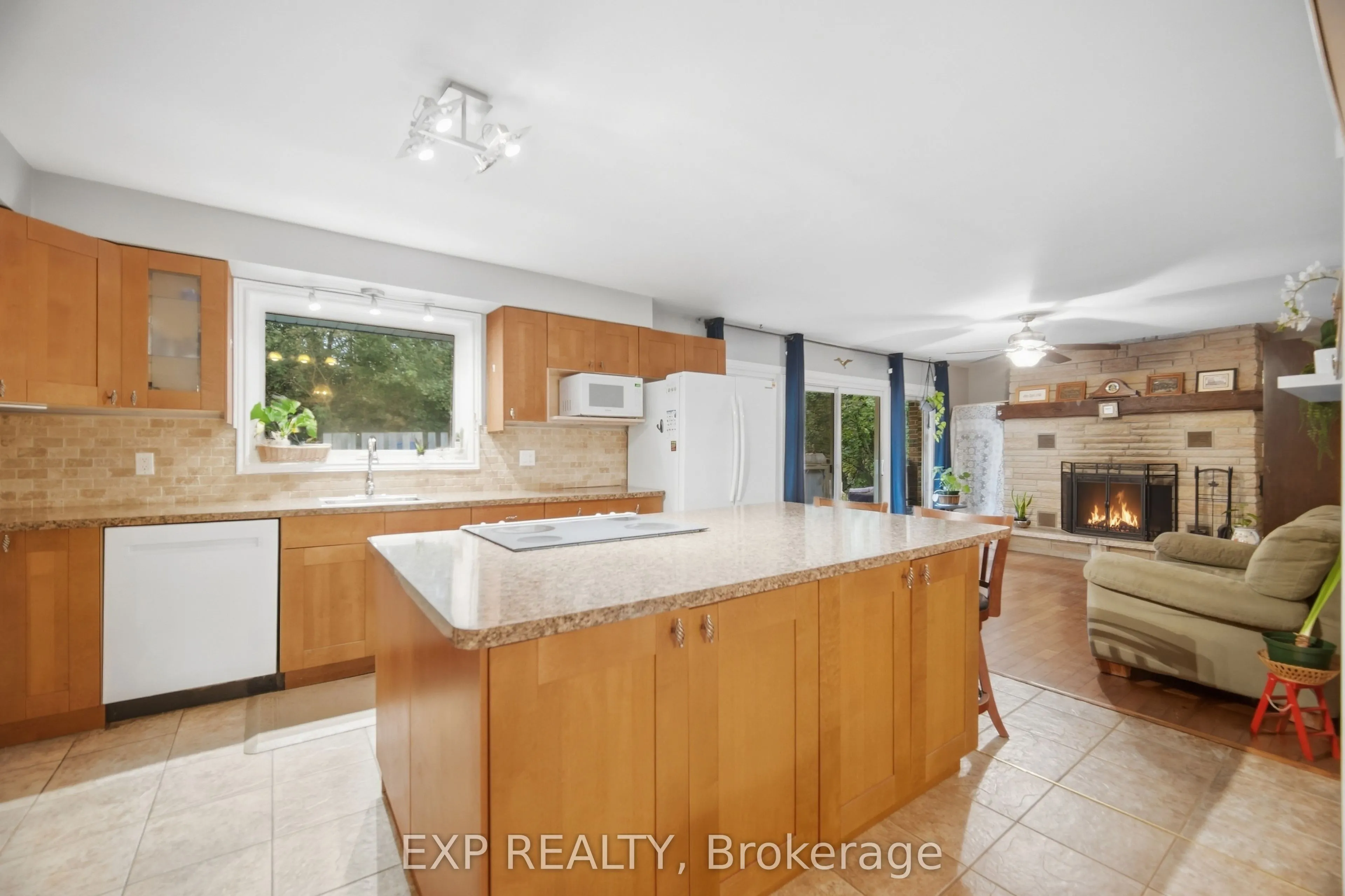 14367 Trafalgar Road N