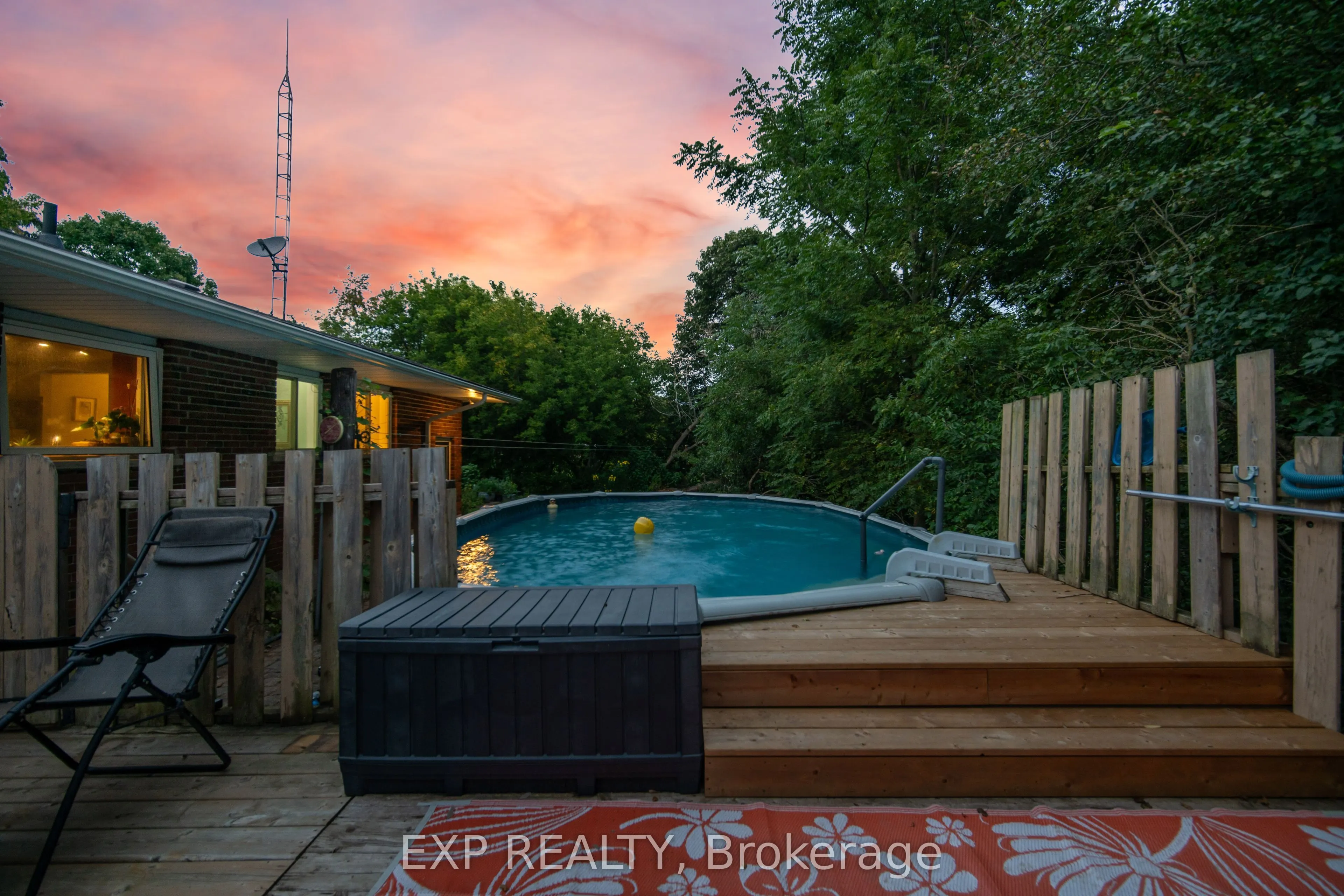 14367 Trafalgar Road N