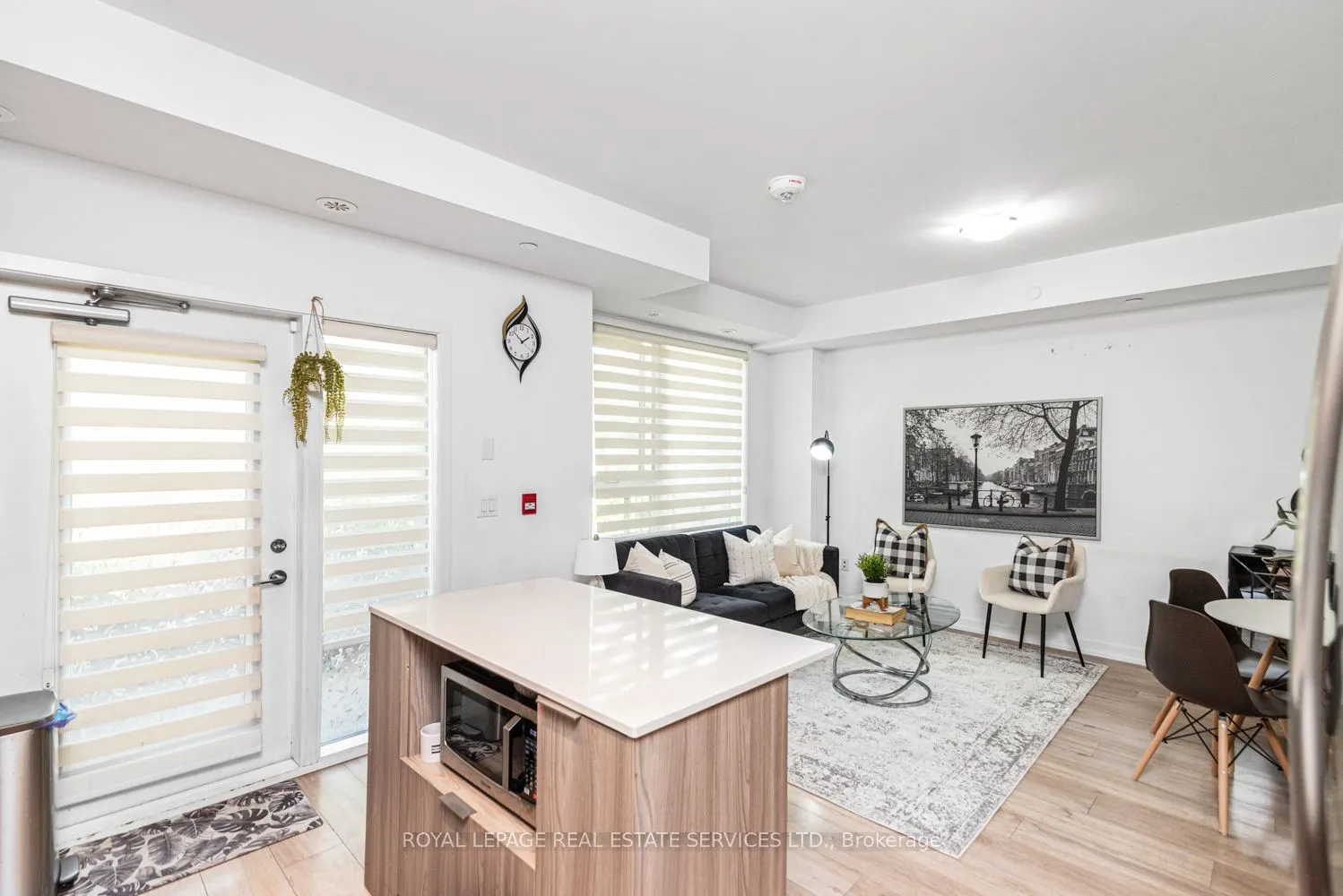 2530 Eglinton Avenue W #117