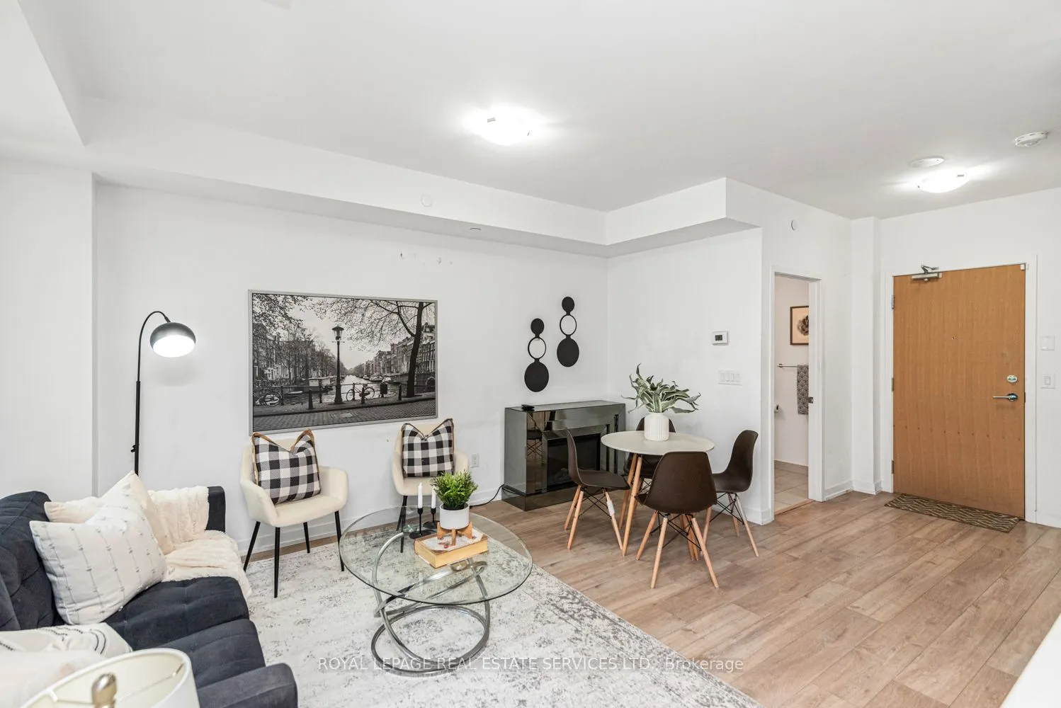 2530 Eglinton Avenue W #117