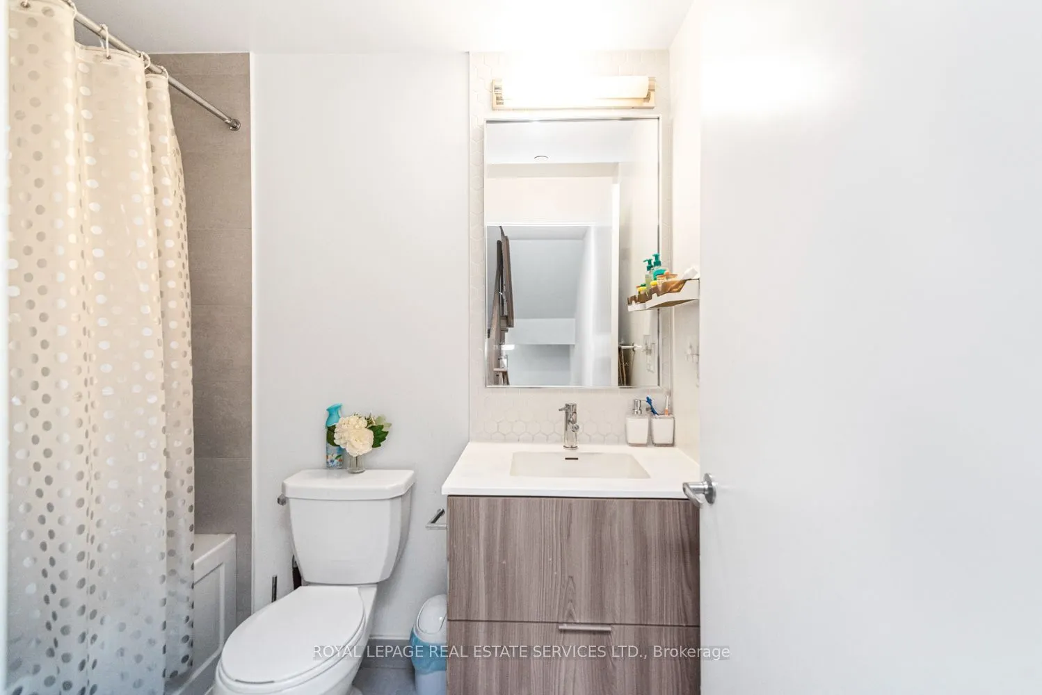 2530 Eglinton Avenue W #117