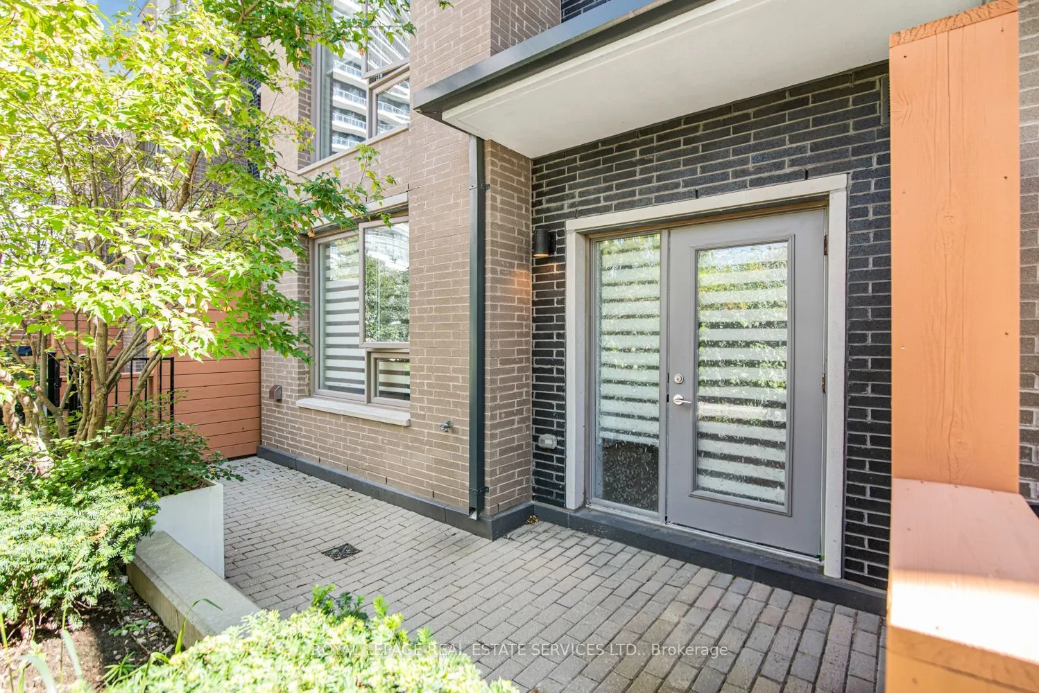 2530 Eglinton Avenue W #117