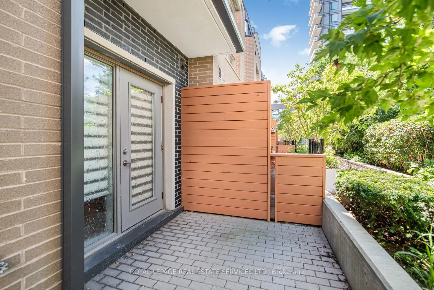2530 Eglinton Avenue W #117