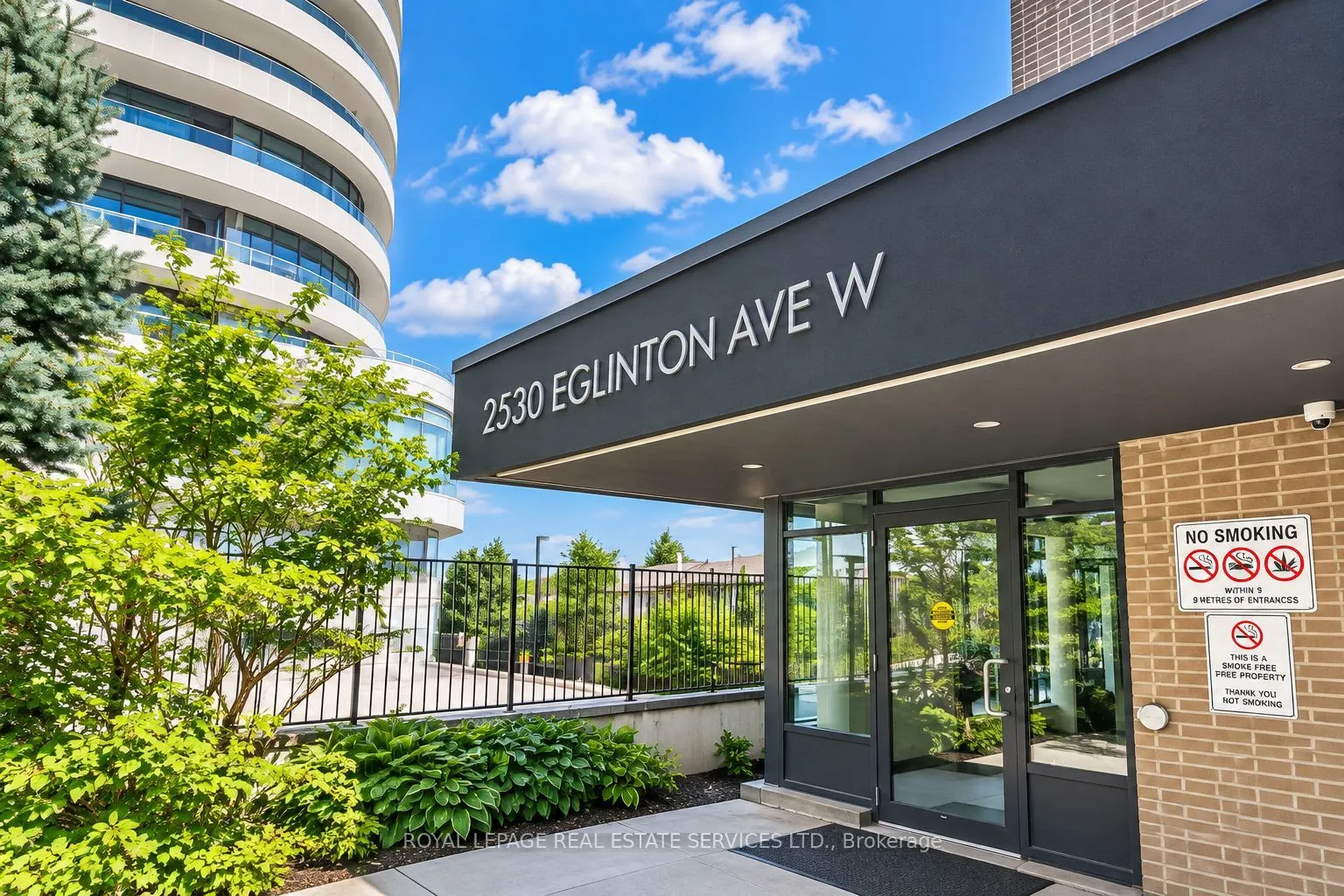 2530 Eglinton Avenue W #117