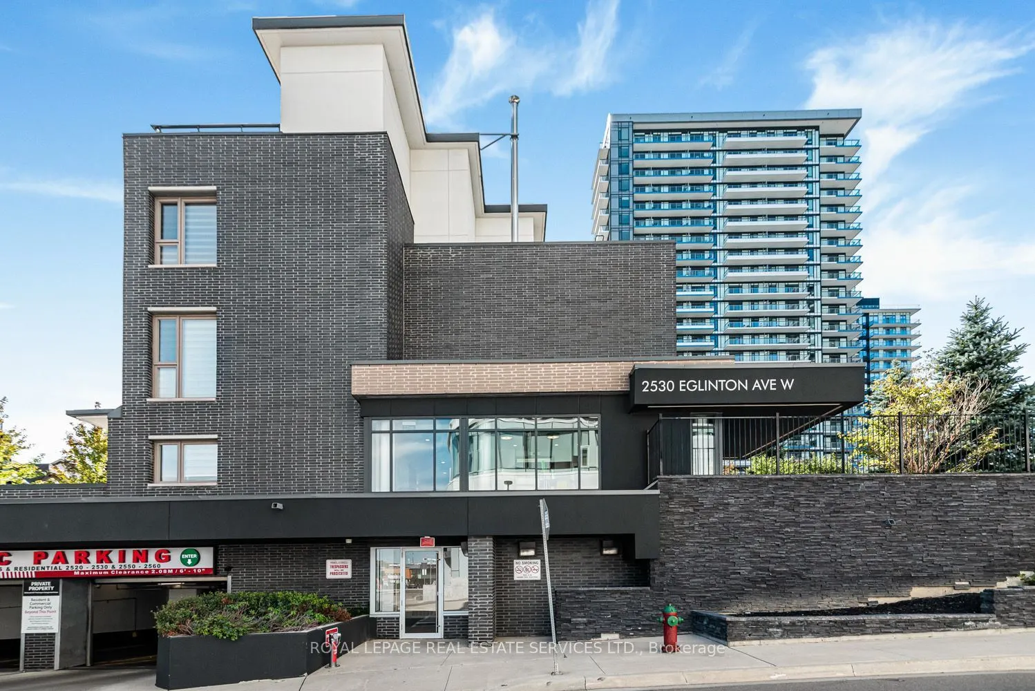 2530 Eglinton Avenue W #117