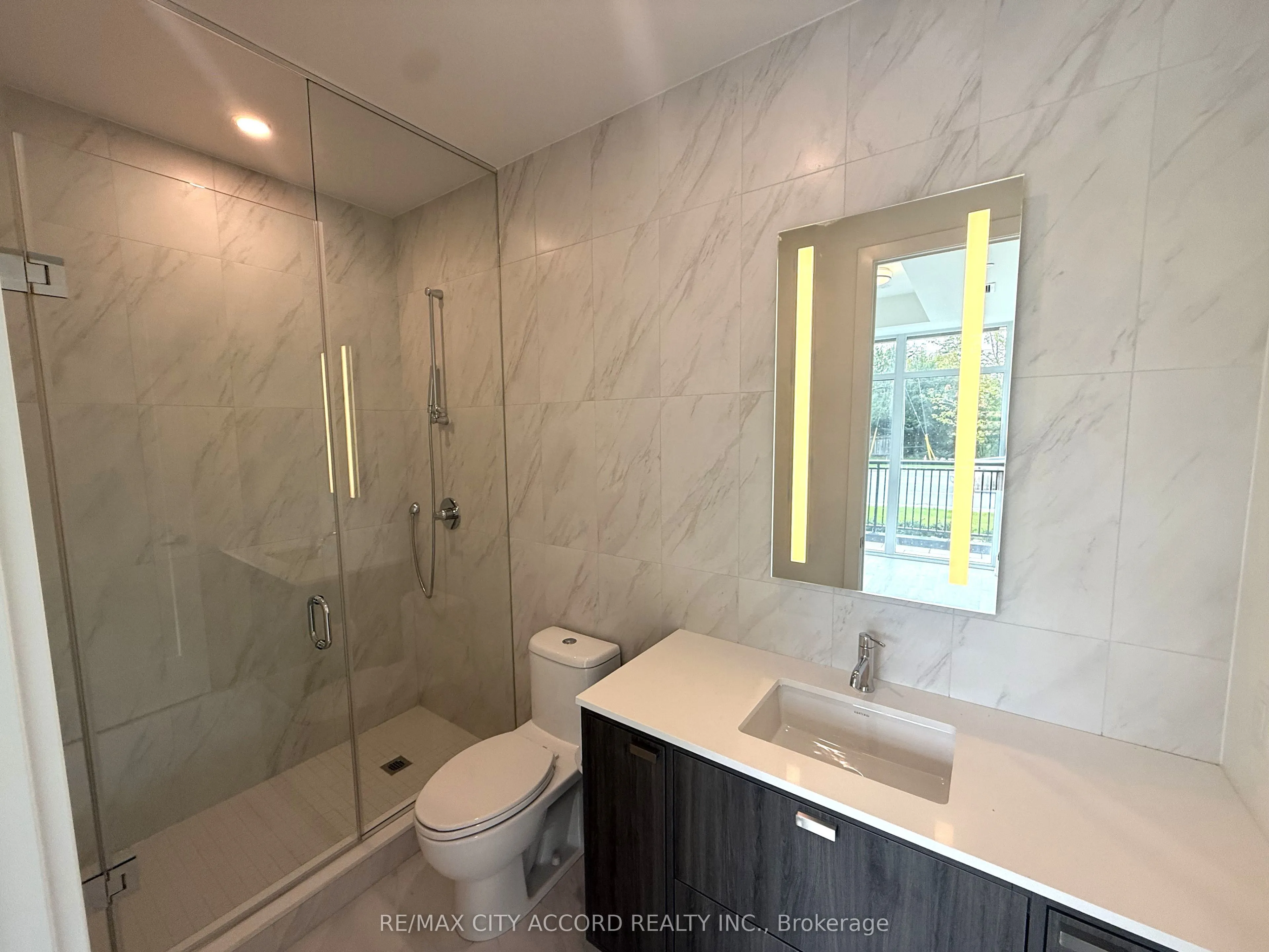 259 The Kingsway #108