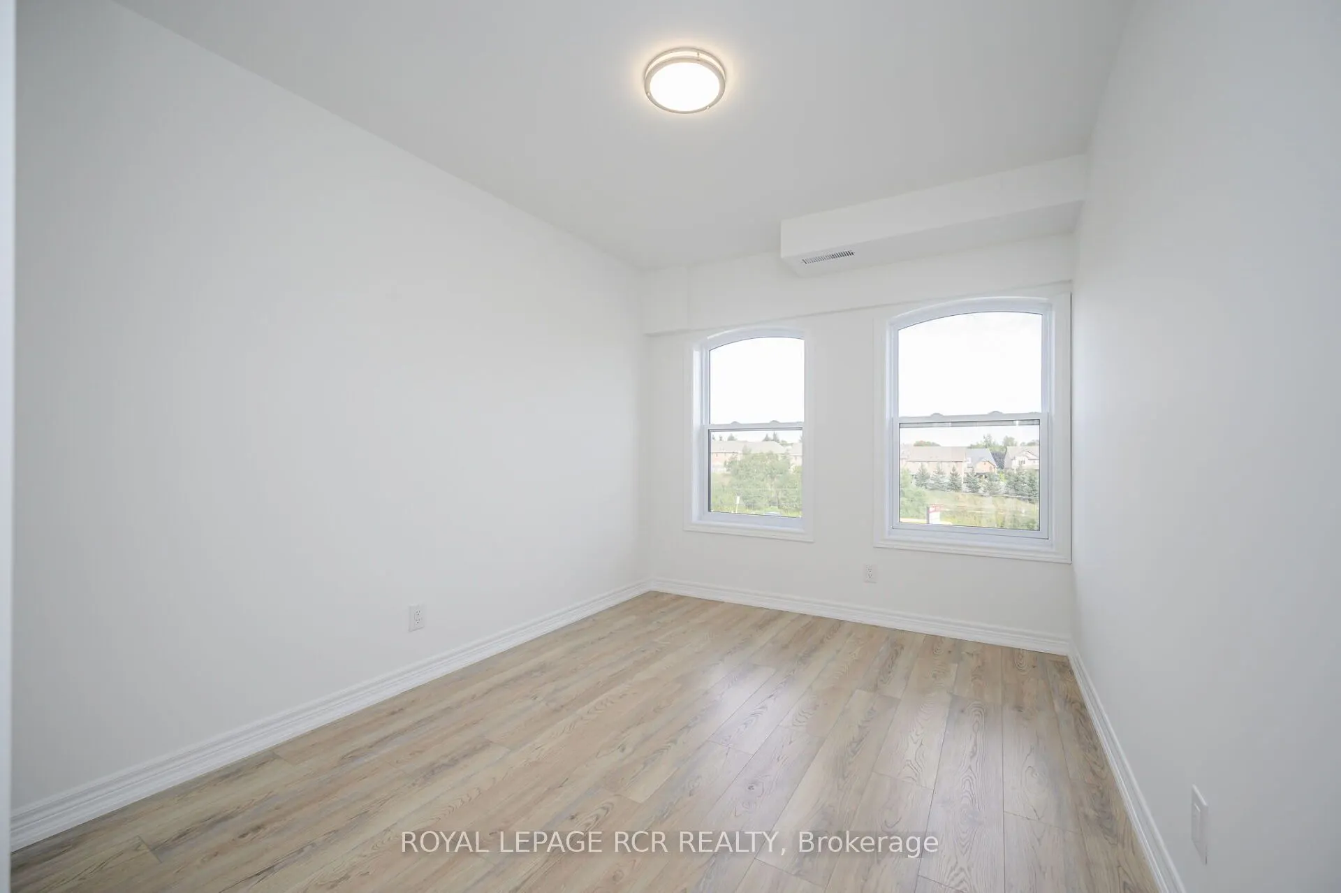 15 Brenda Boulevard #305