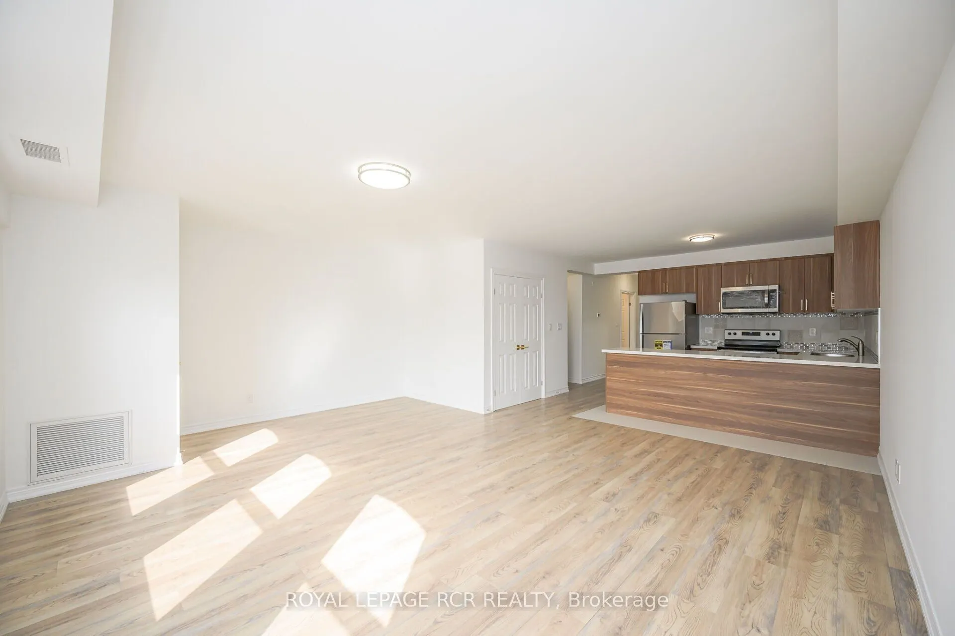 15 Brenda Boulevard #305