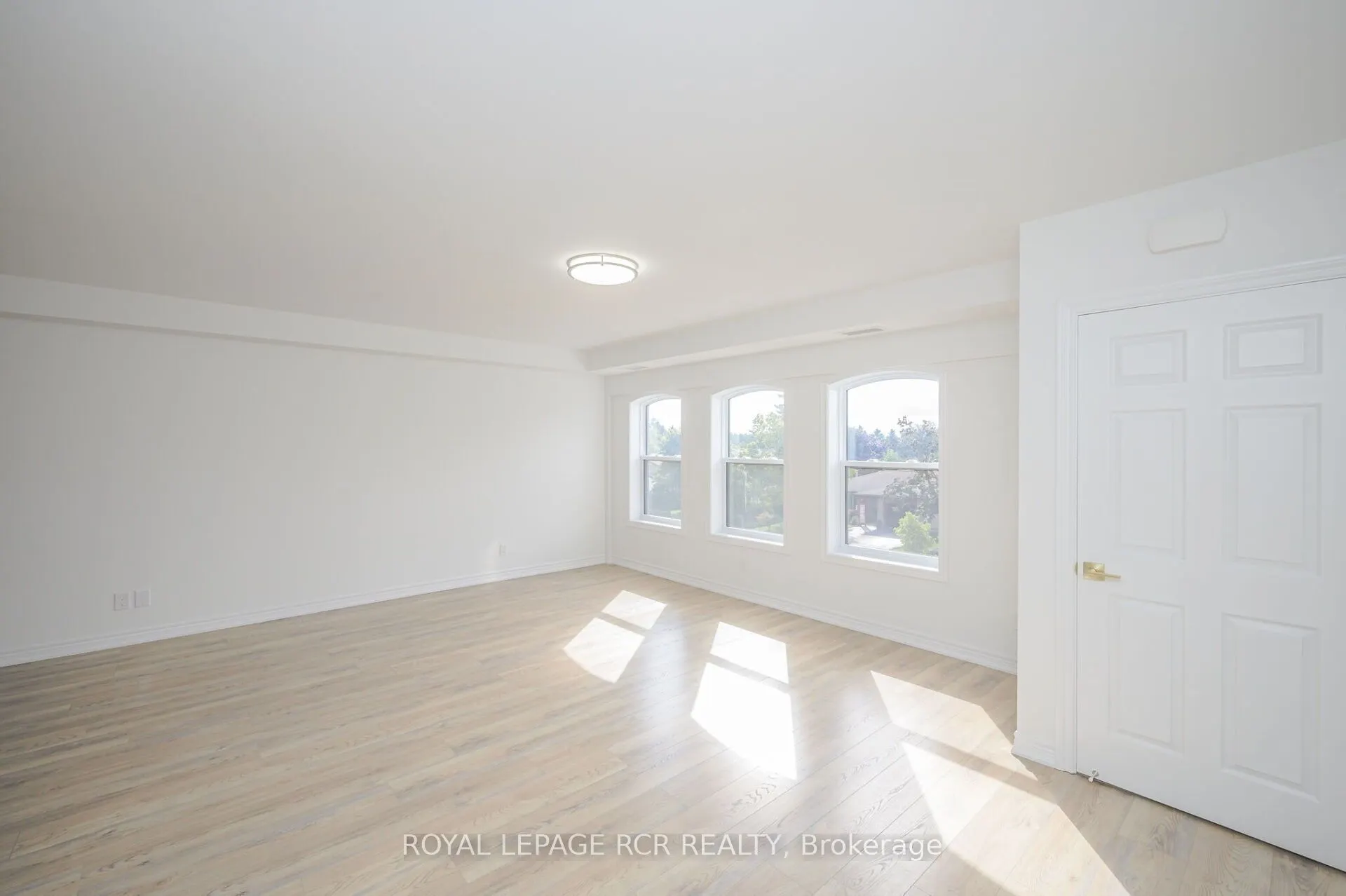 15 Brenda Boulevard #305