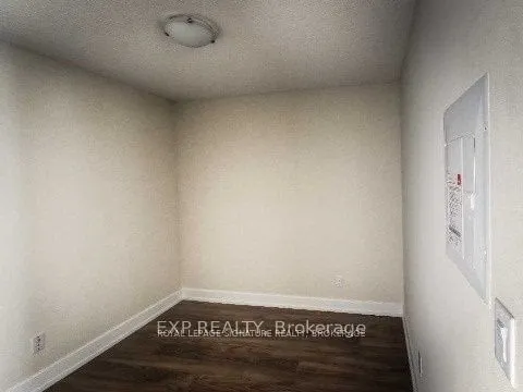2 Eva Road #2221