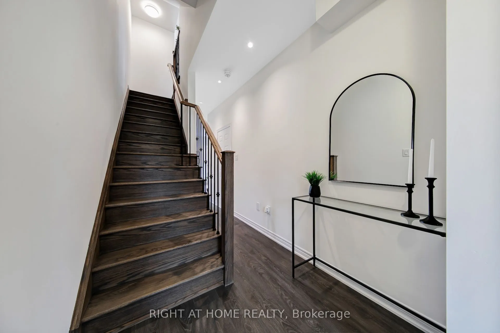 408 Belcourt Common