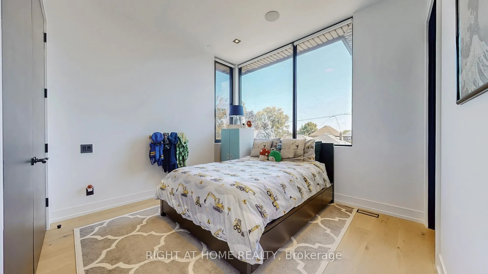 845 Seventh Street