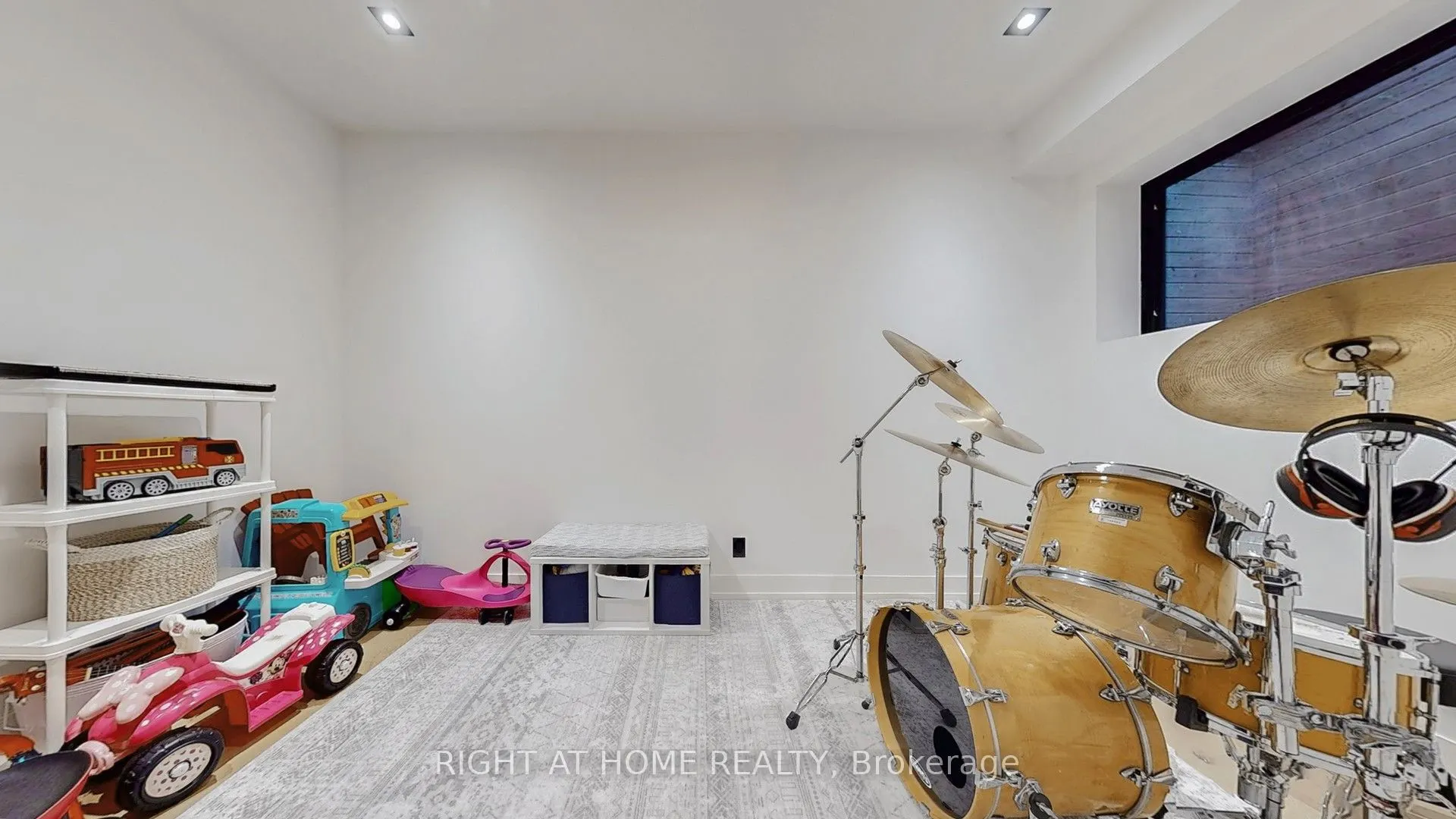 845 Seventh Street