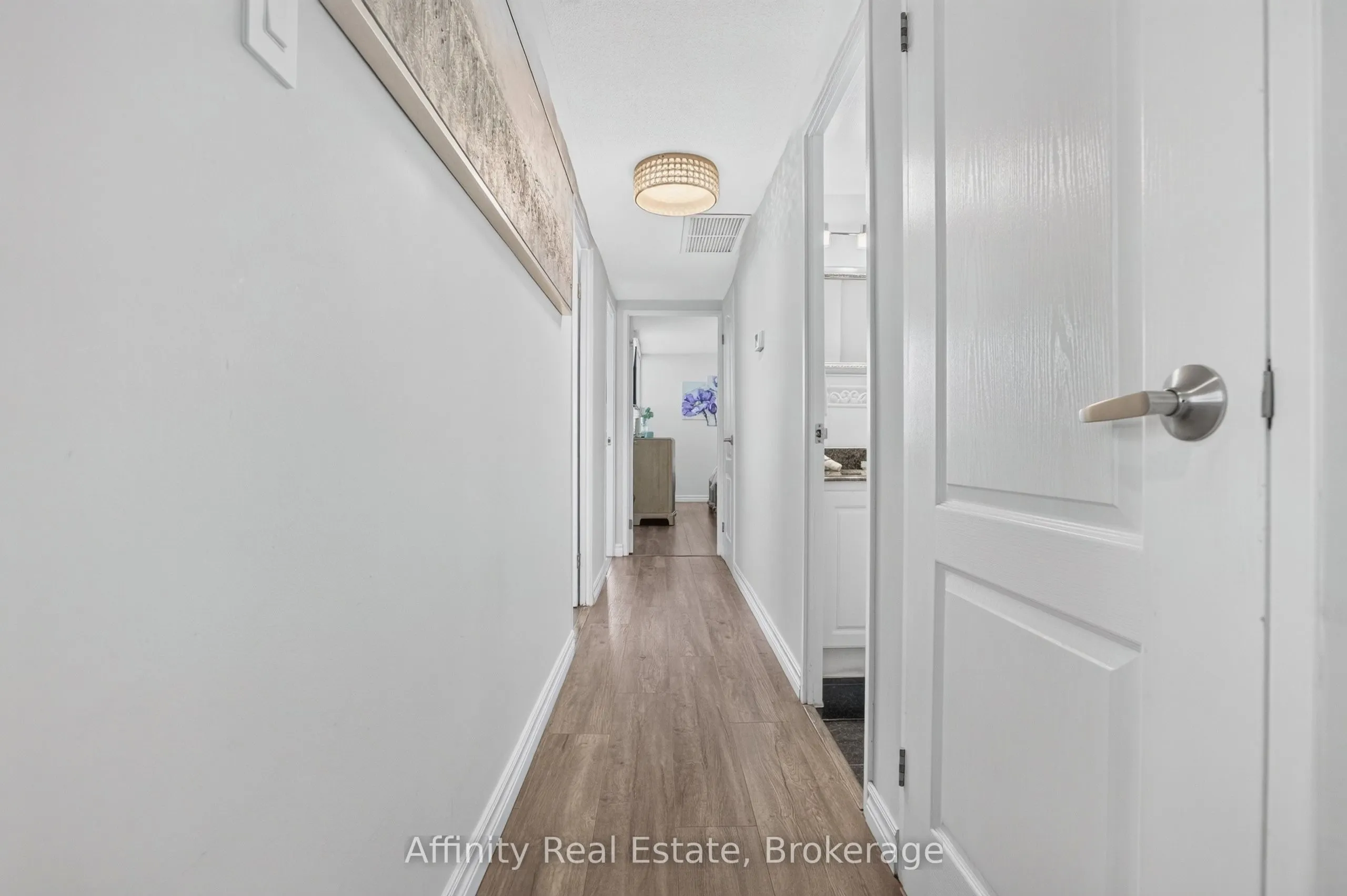 2323 Confederation Parkway #808