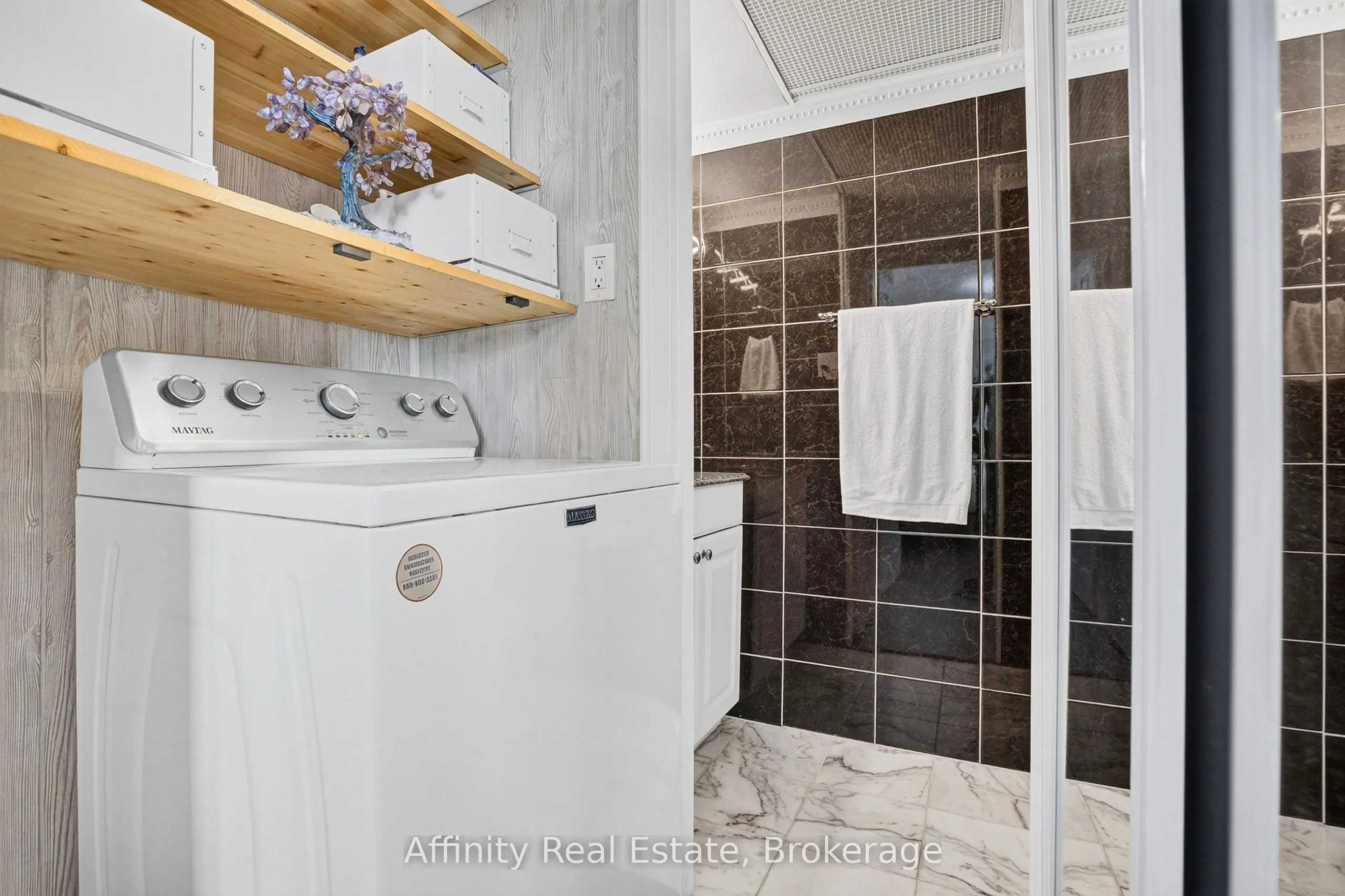 2323 Confederation Parkway #808