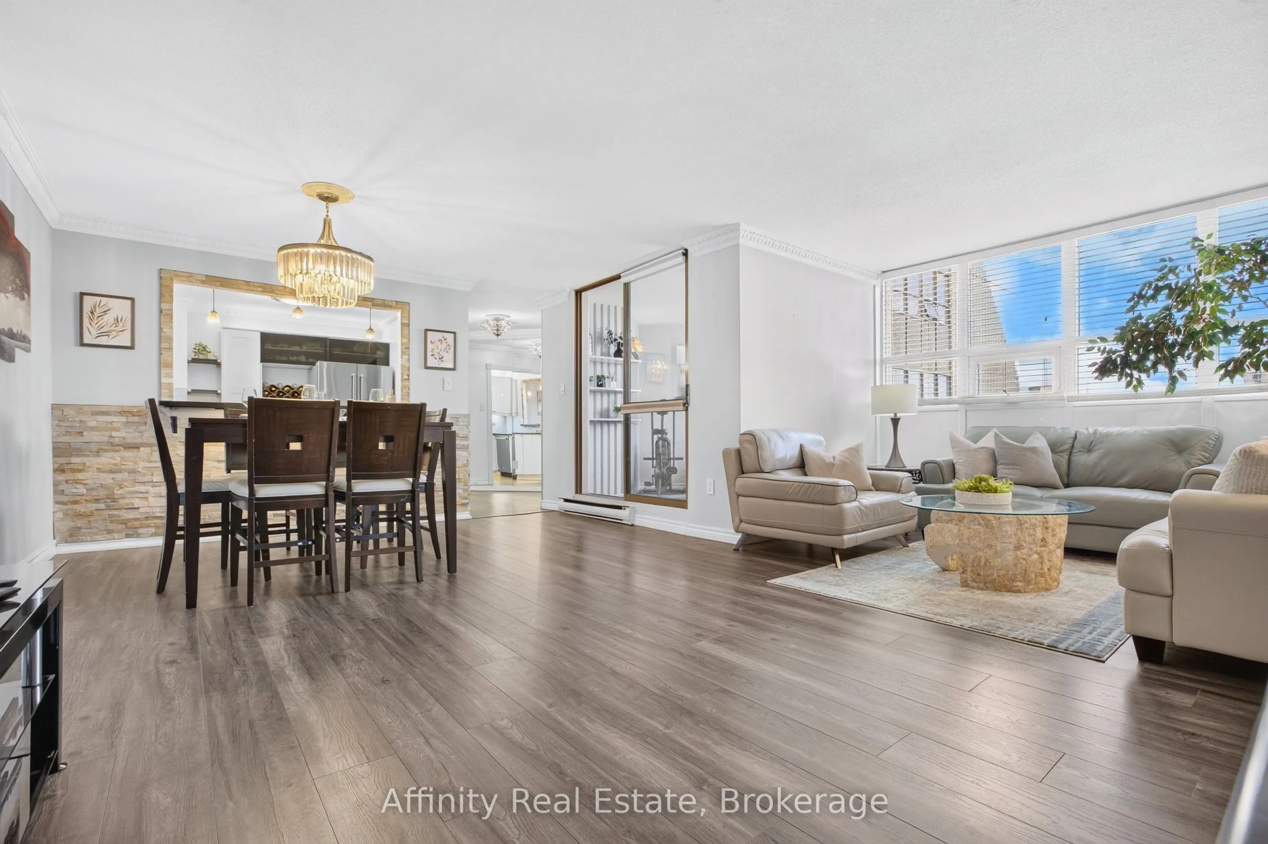 2323 Confederation Parkway #808