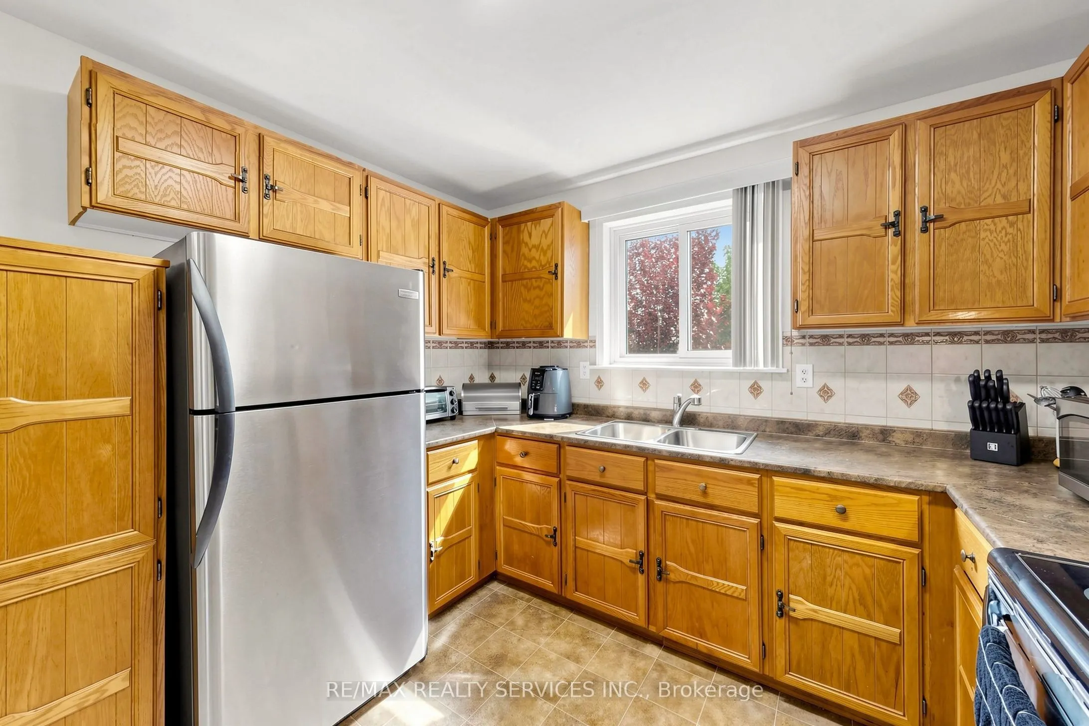 54 Griselda Crescent