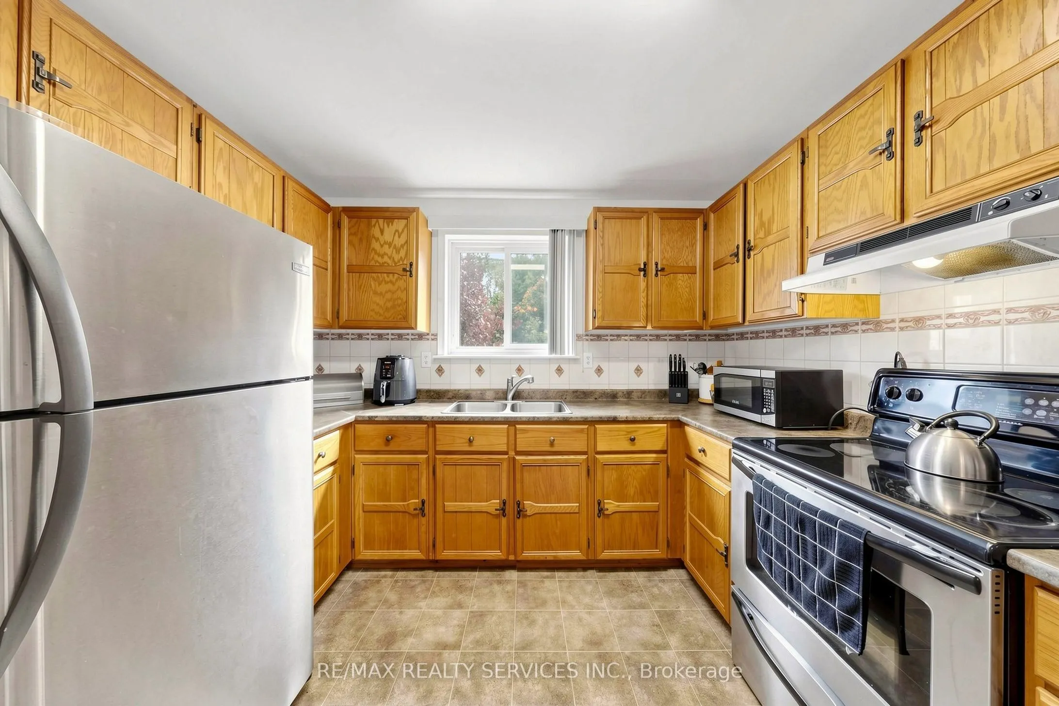 54 Griselda Crescent