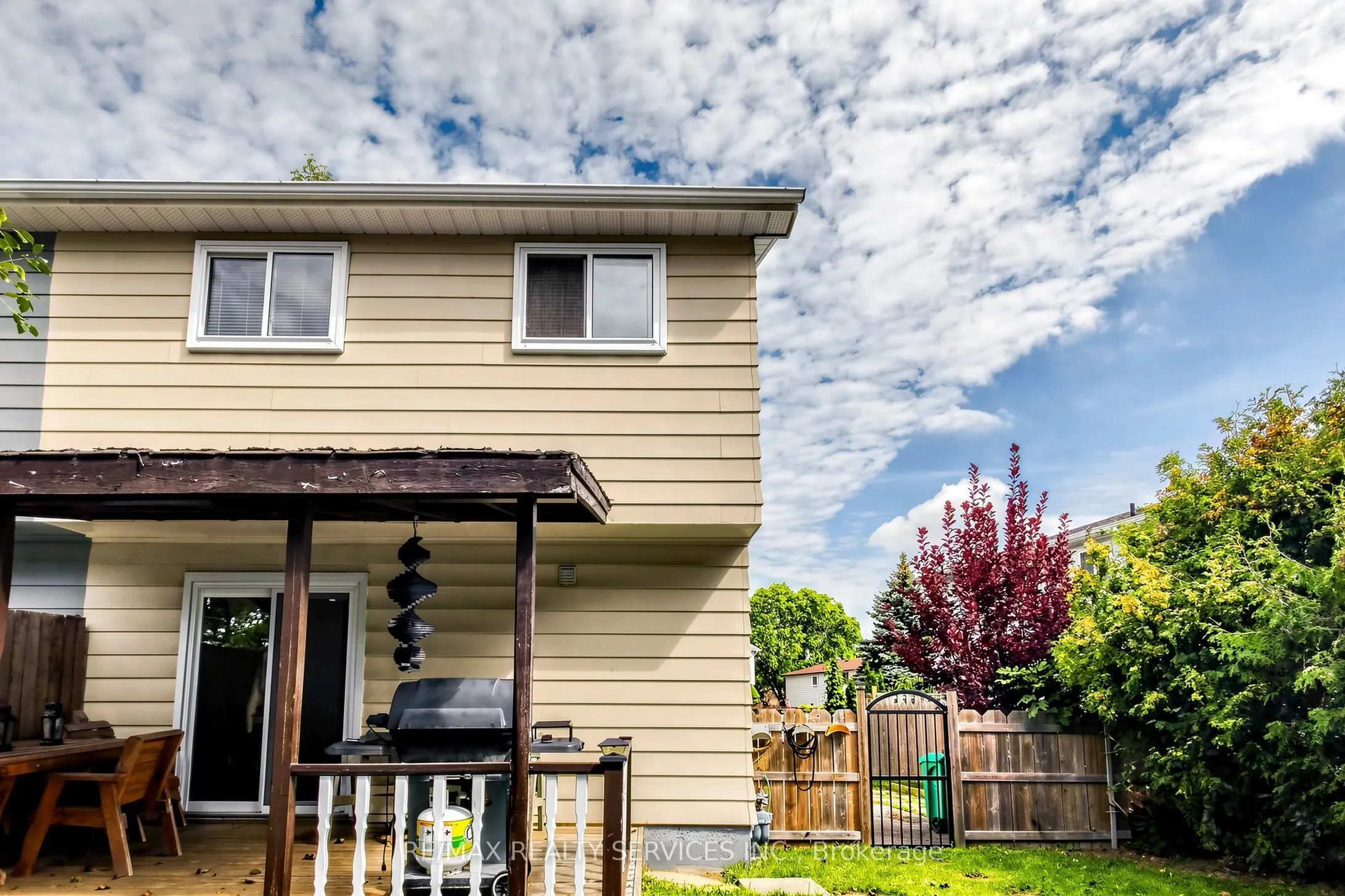 54 Griselda Crescent