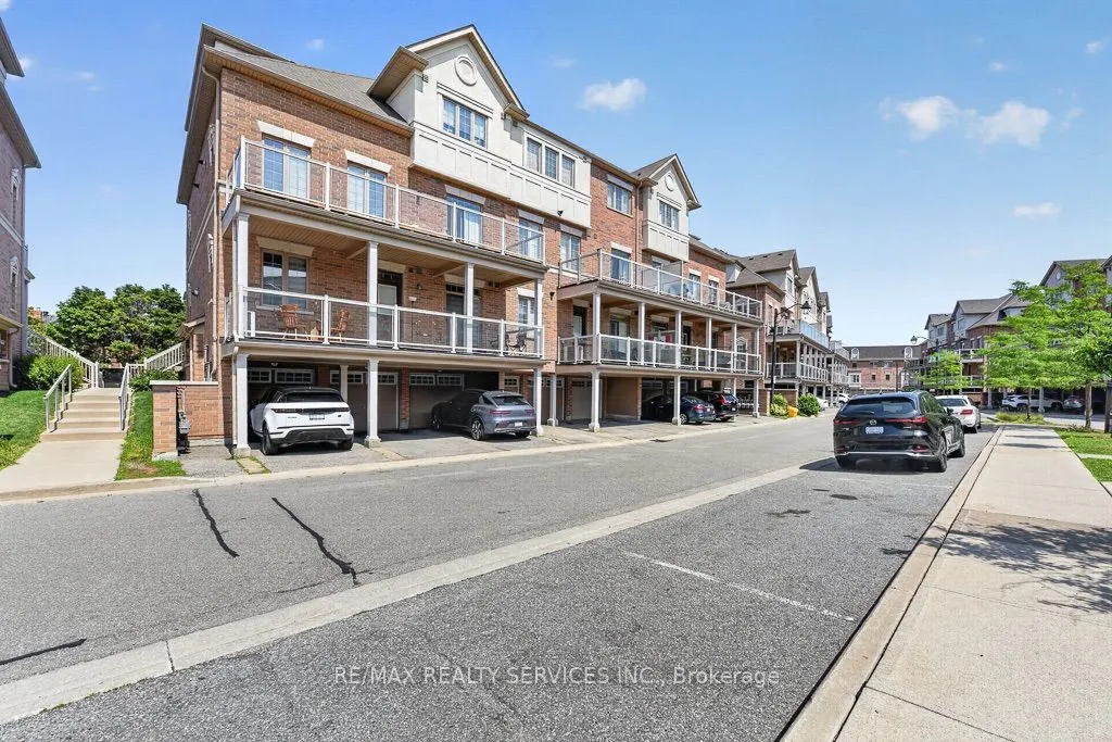180 Howden Boulevard #15