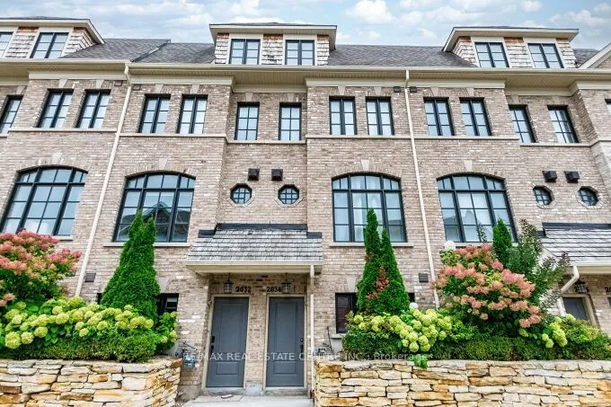 2034 Queensborough Gate #23