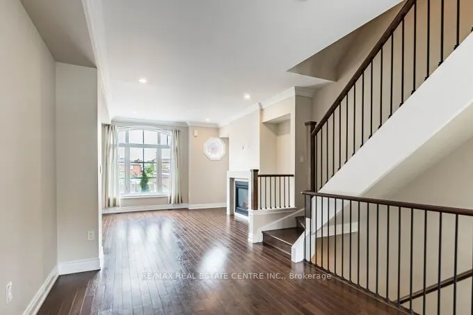 2034 Queensborough Gate #23