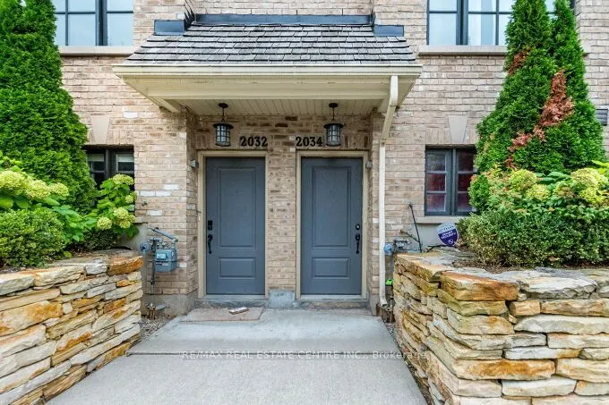 2034 Queensborough Gate #23