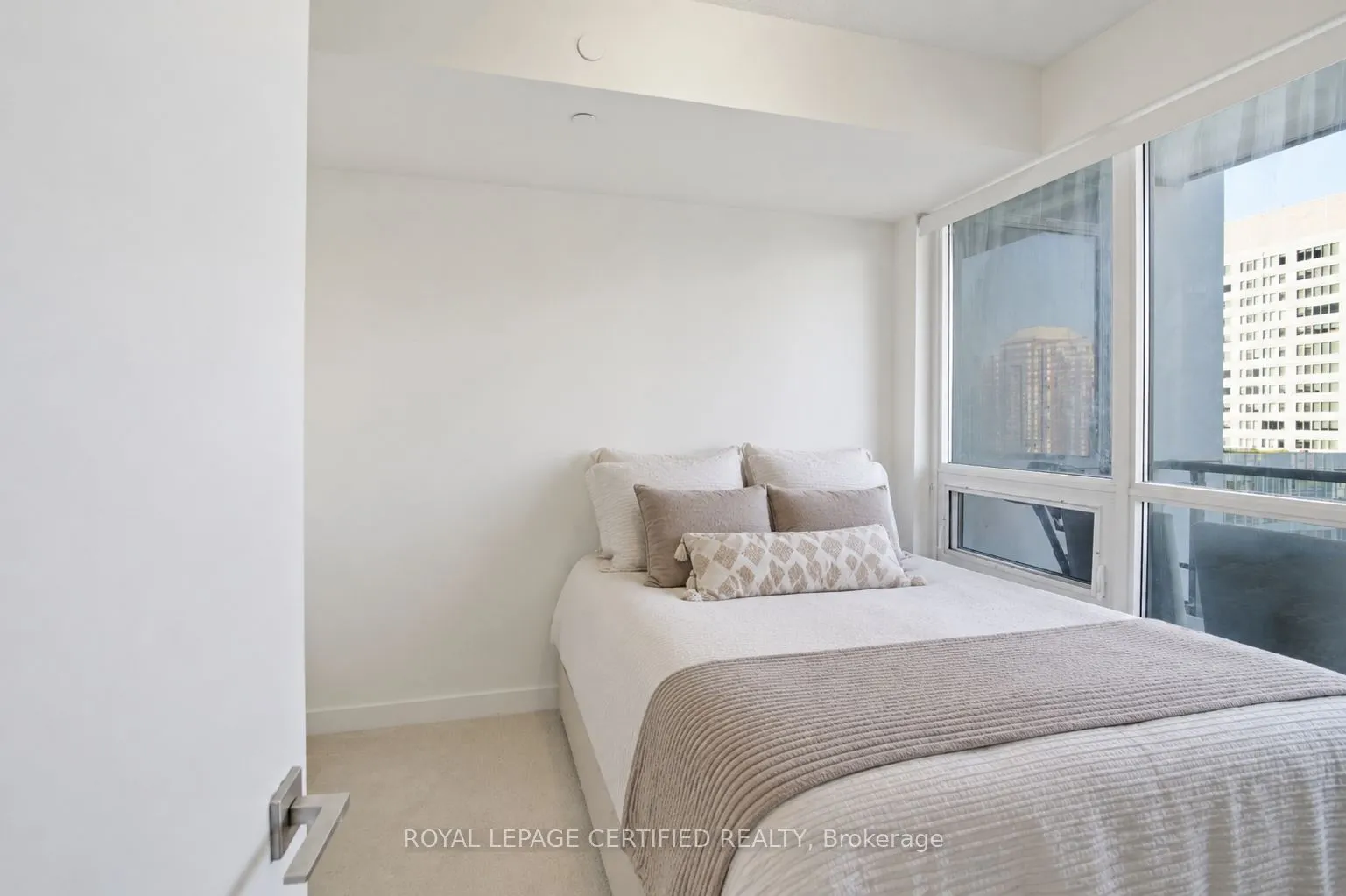 510 Curran Place #808