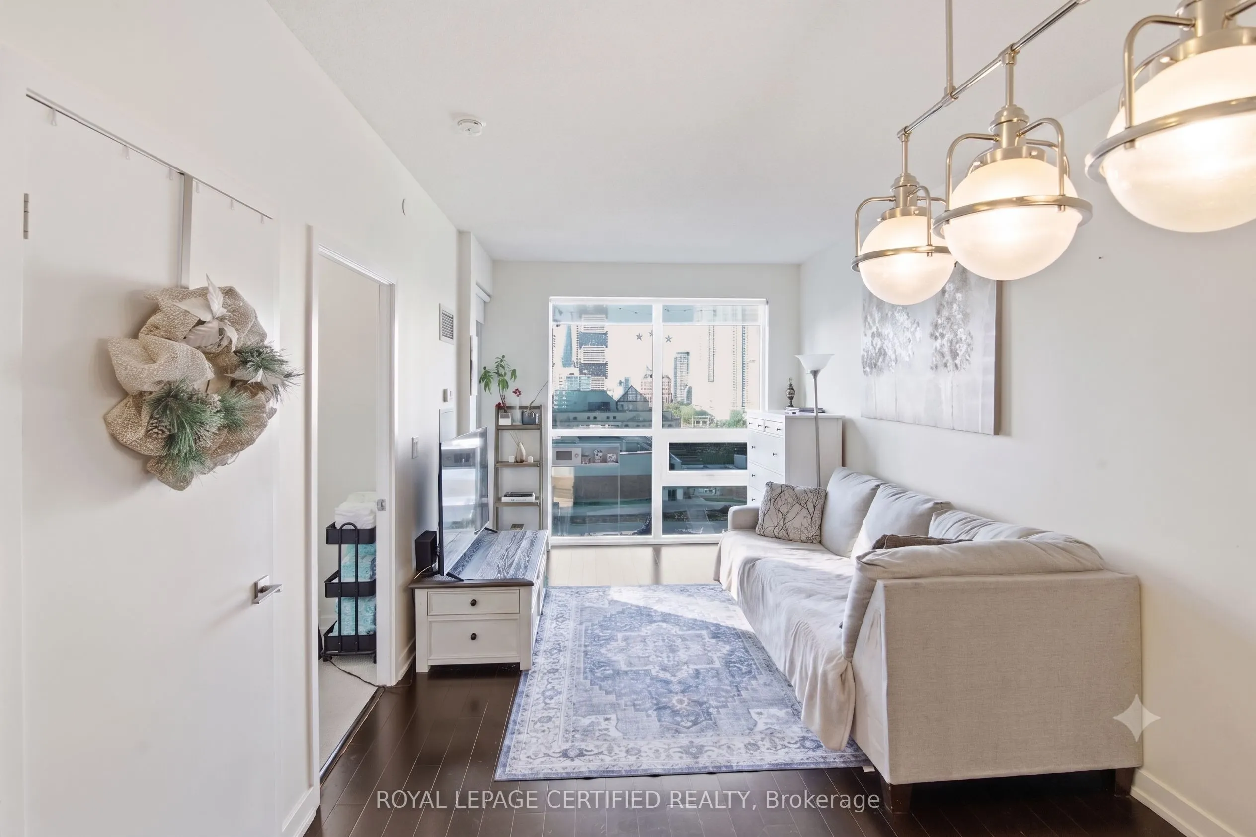 510 Curran Place #808