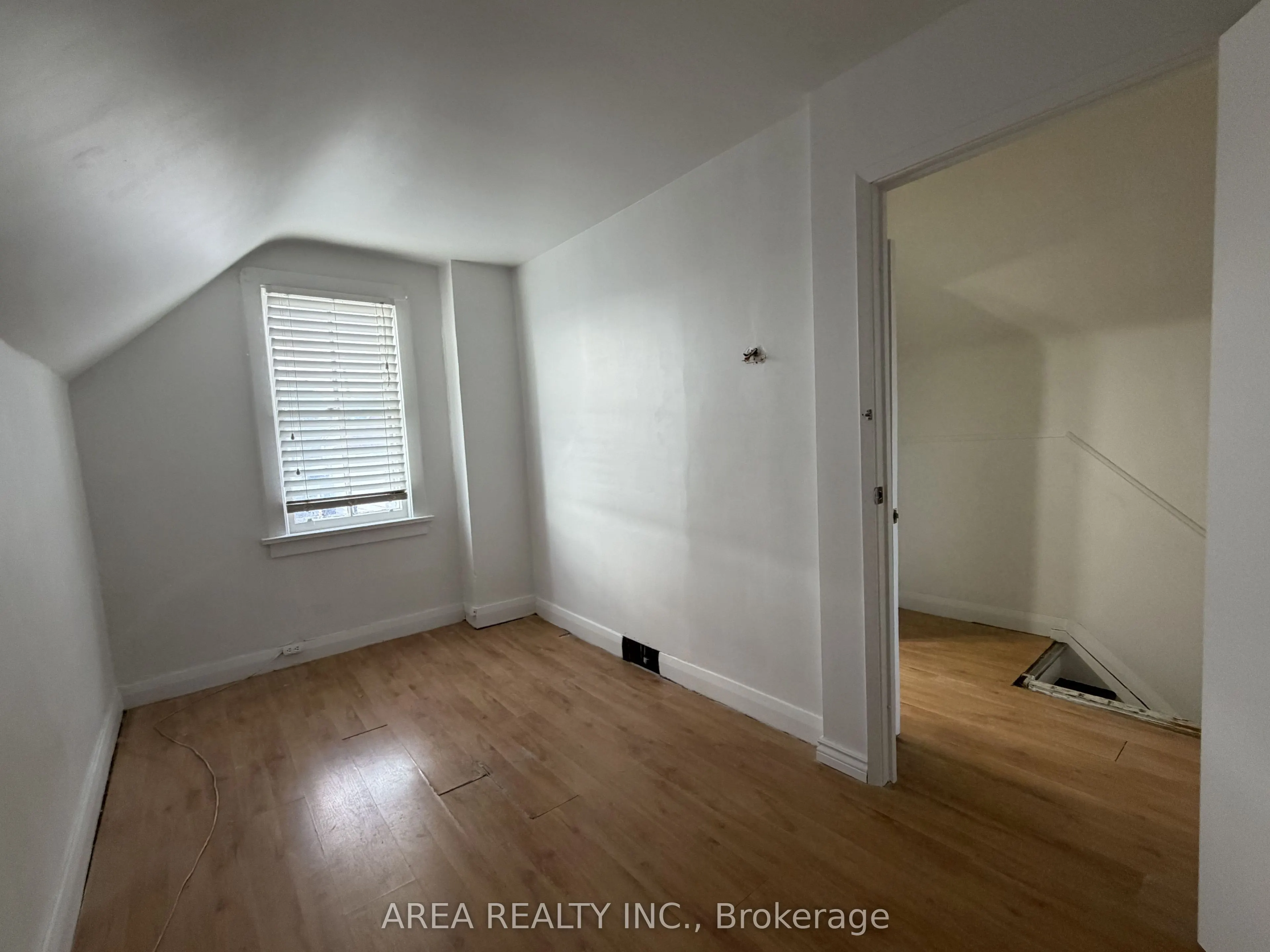 48 Corby Avenue