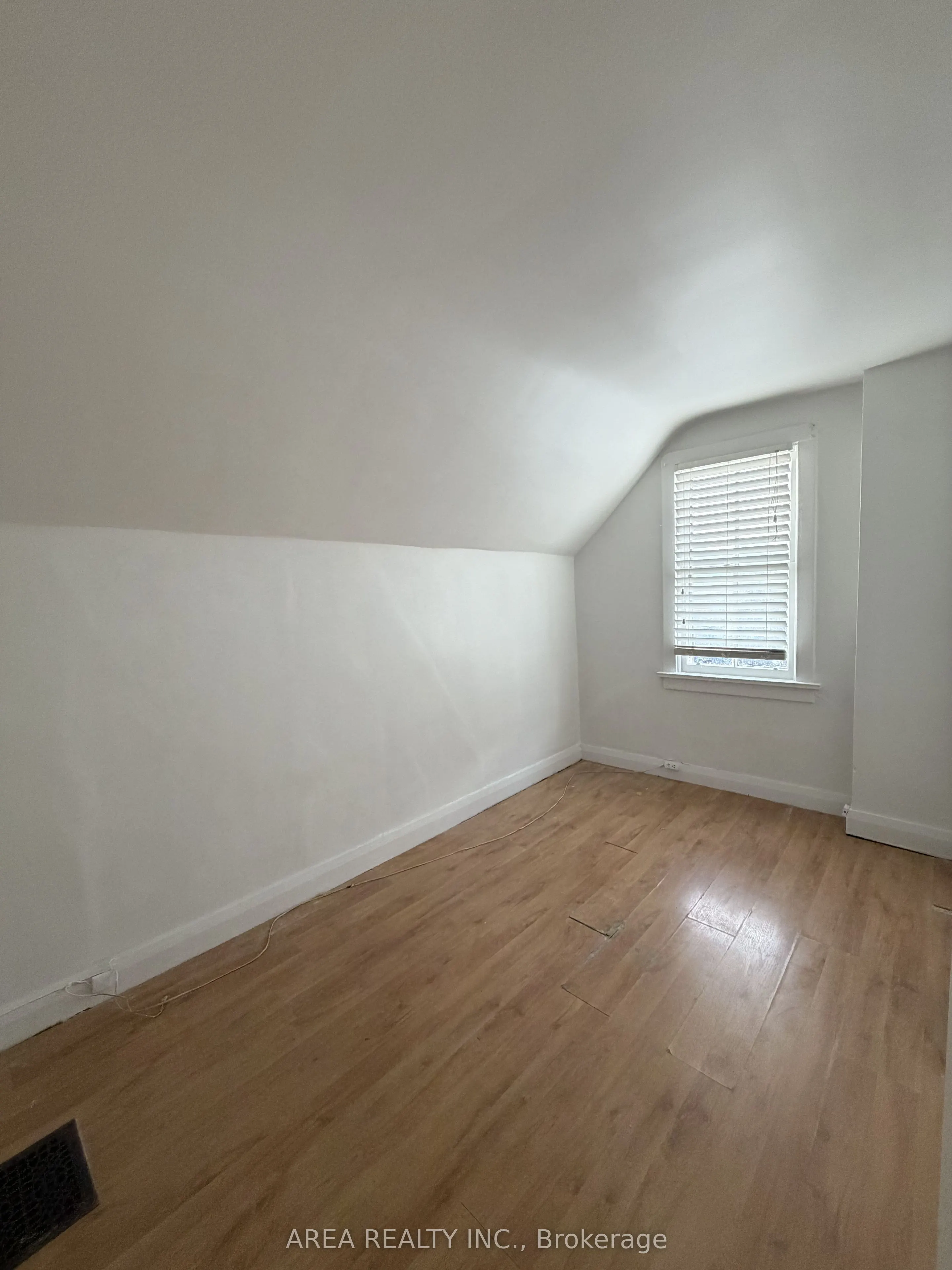 48 Corby Avenue
